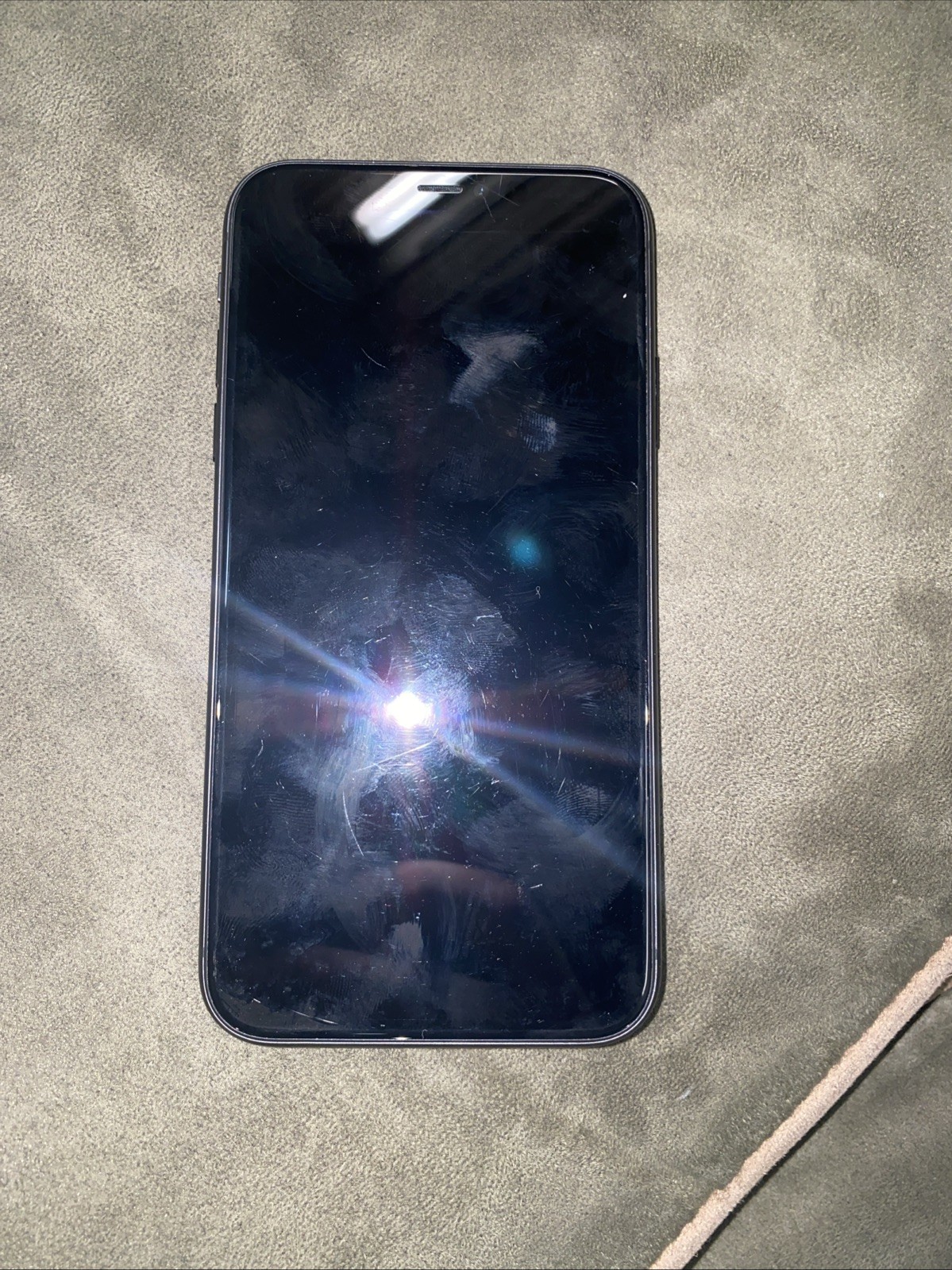 iPhone 11 MHC43LL/A 64GB Verizon