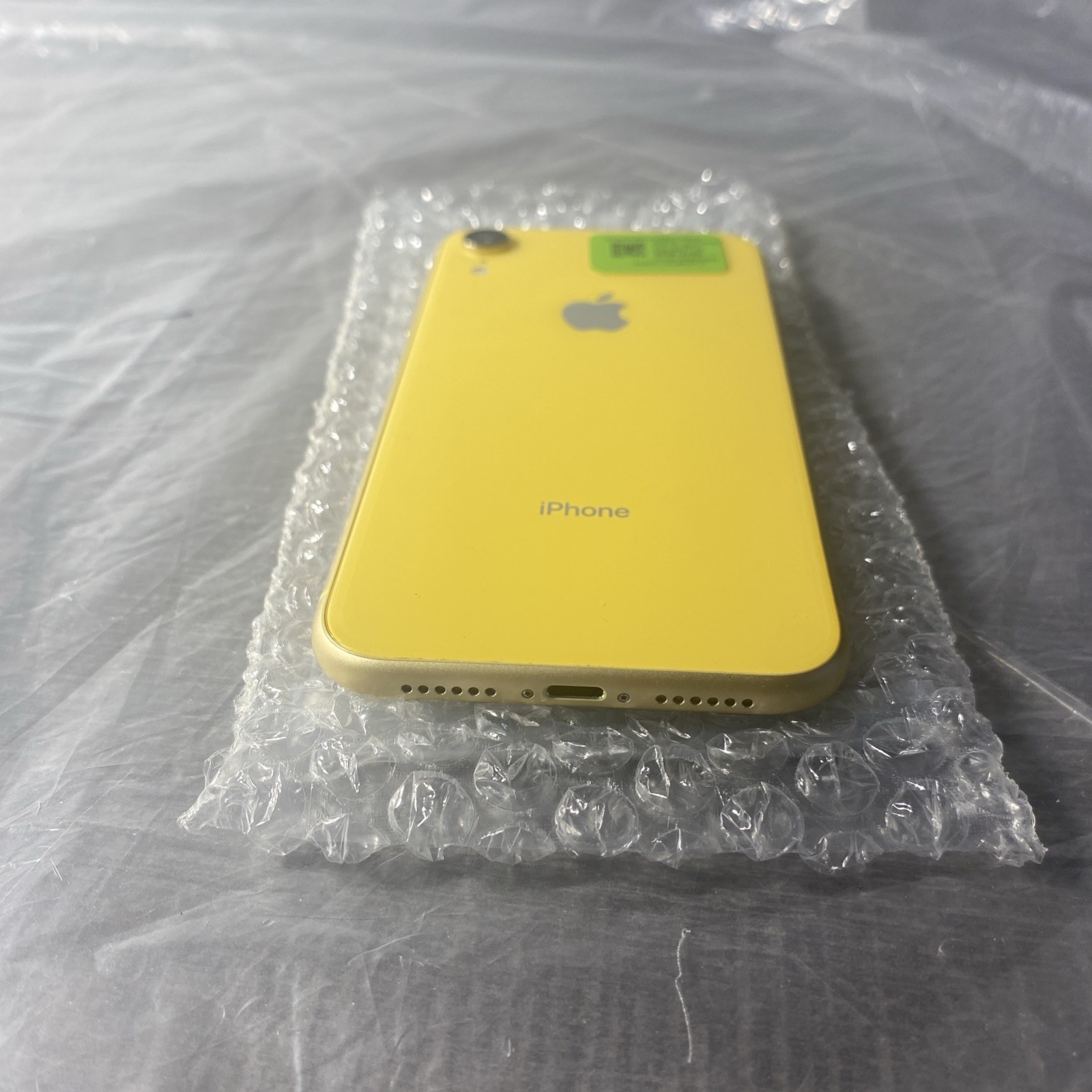 Apple iPhone RX carrier Unlocked 256gb yellow