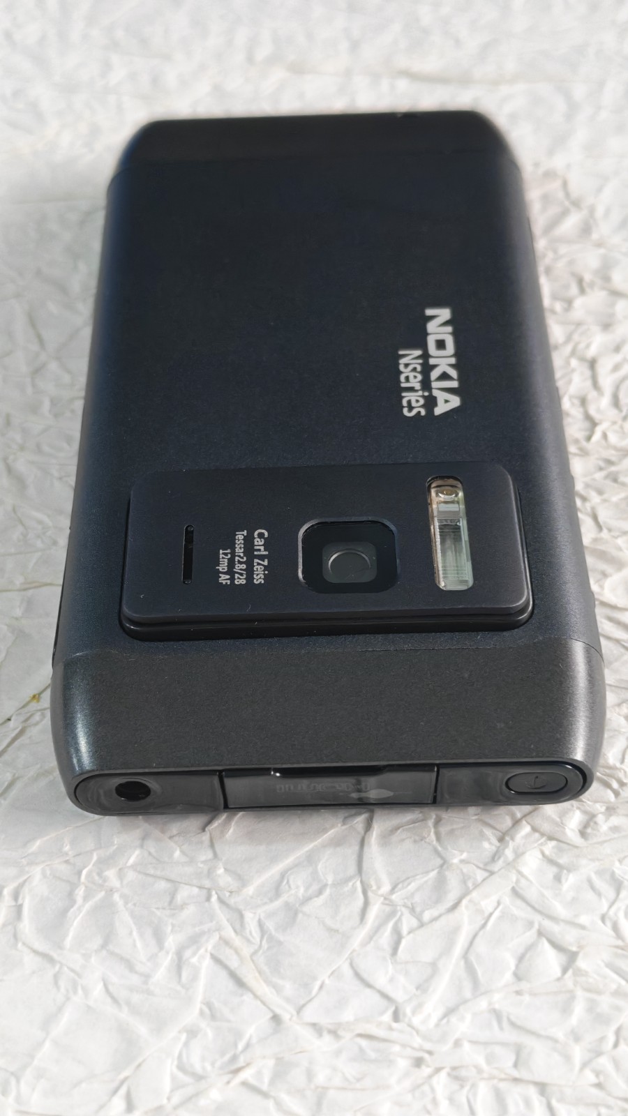 Nokia N8 Series N8-00 3G Unlocked Touchscreen 3.5″ 16GB Smartphone Reboxed