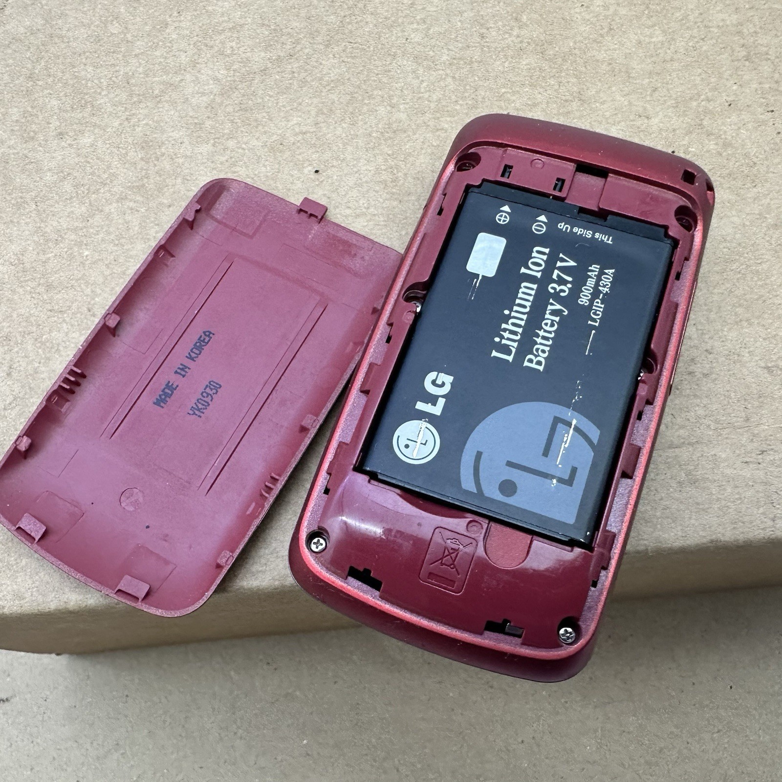 LG GS170 – Red (T-Mobile) Cellular Flip Phone – Used – Untested