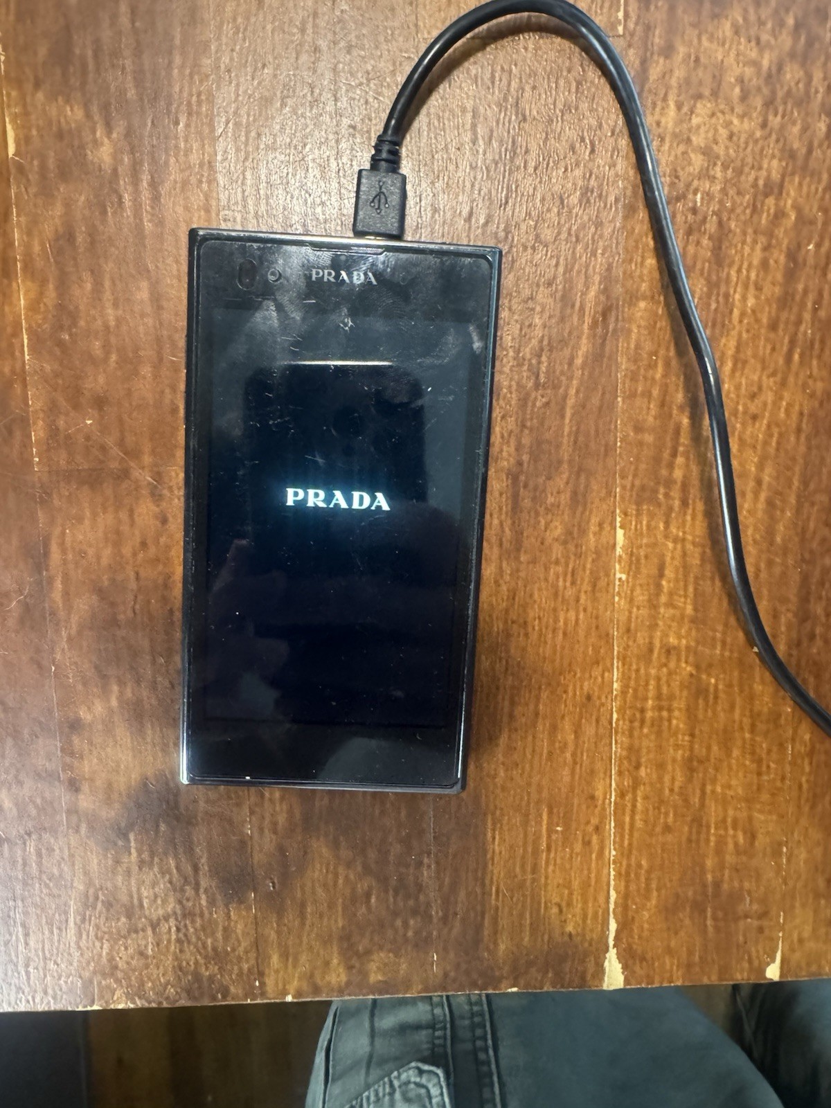 LG Prada 3.0 P940 K2 8MP AF FM Radio 4.3″ IPS GSM Quadband 3G Android Smartphone