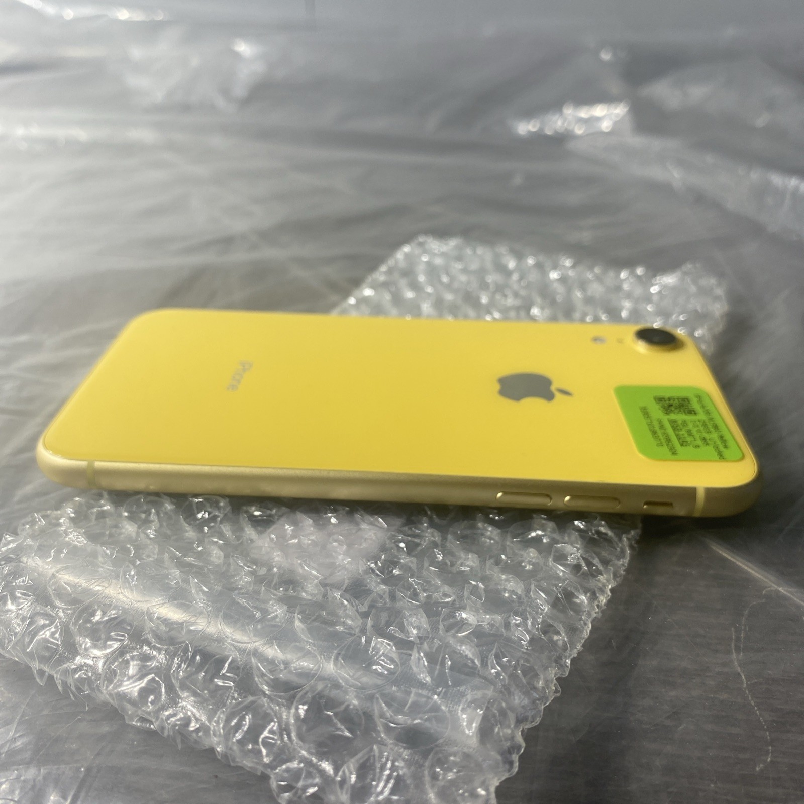 Apple iPhone RX carrier Unlocked 256gb yellow