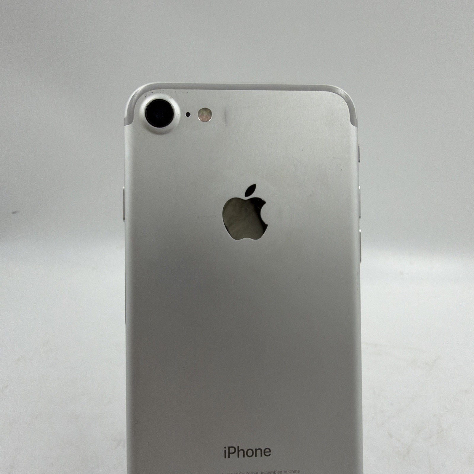 Apple iPhone 7 A1660 – 32GB – Silver – Unlocked – 87% BH – IOS 15.8.7