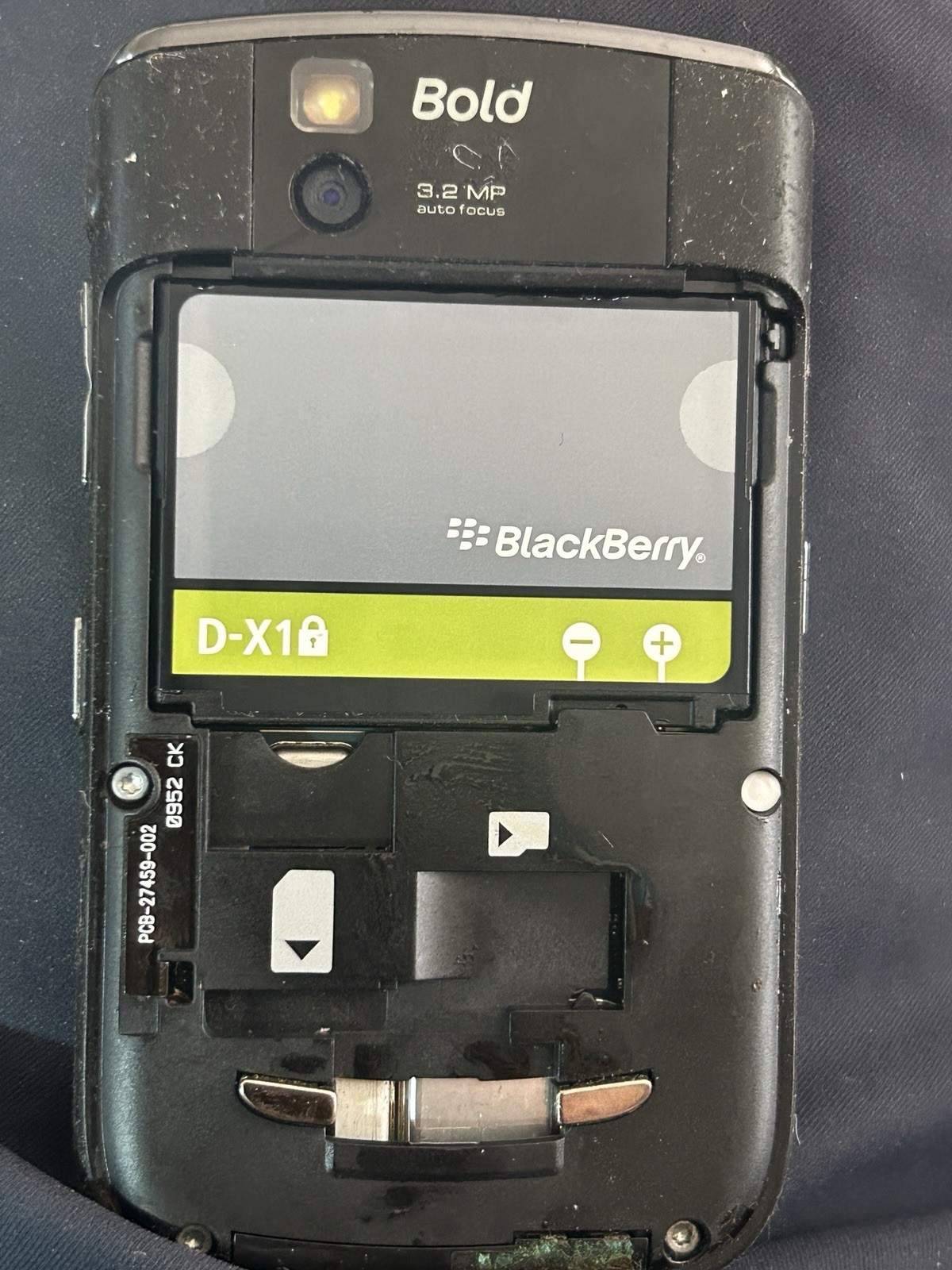 BlackBerry Bold 9650 256MB Verizon CDMA Bar Smartphone Black 3.2MP