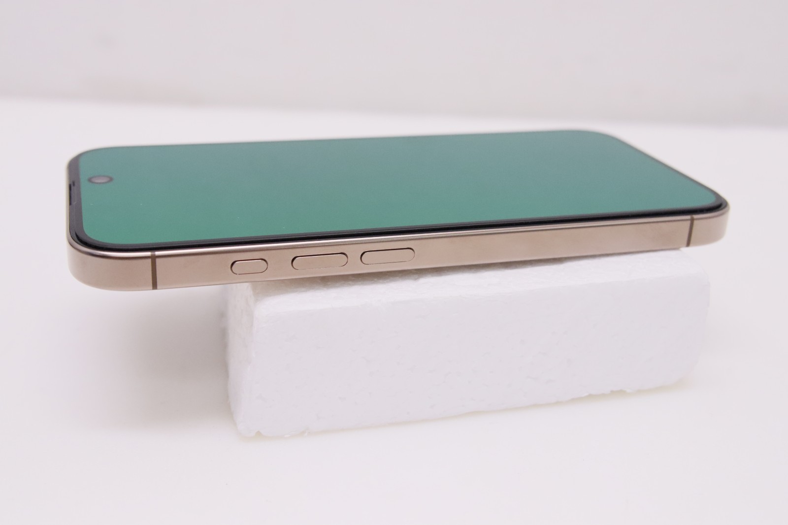 Apple iPhone 16 Pro 128GB, Desert Titanium Low Cycle Count Sim Locked #79