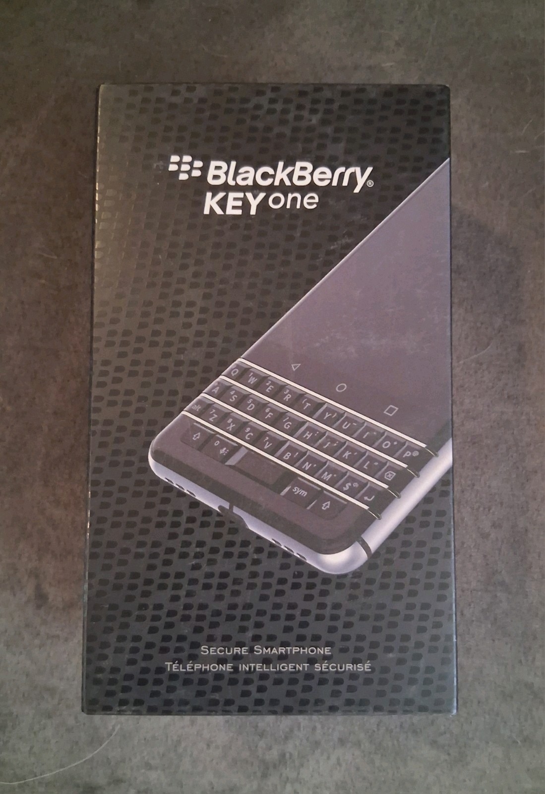 Blackberry Keyone 32 GB Silver *Screen Separated* Good For Parts