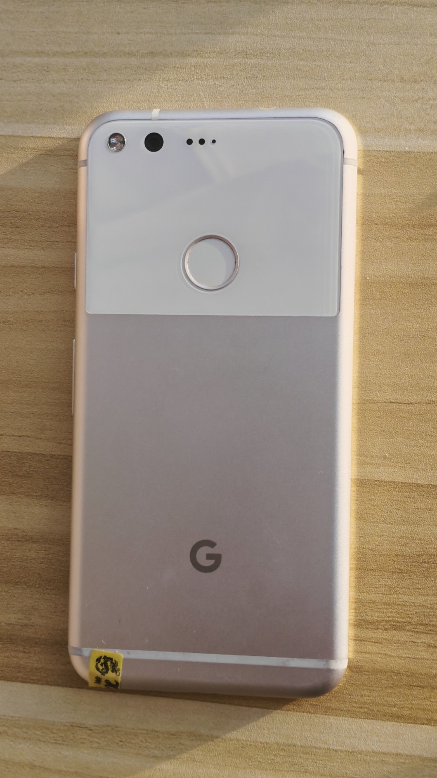 Google Pixel 1st Gen 2016 Unlocked – 32 GB/128 GB – Random Color Good Condition