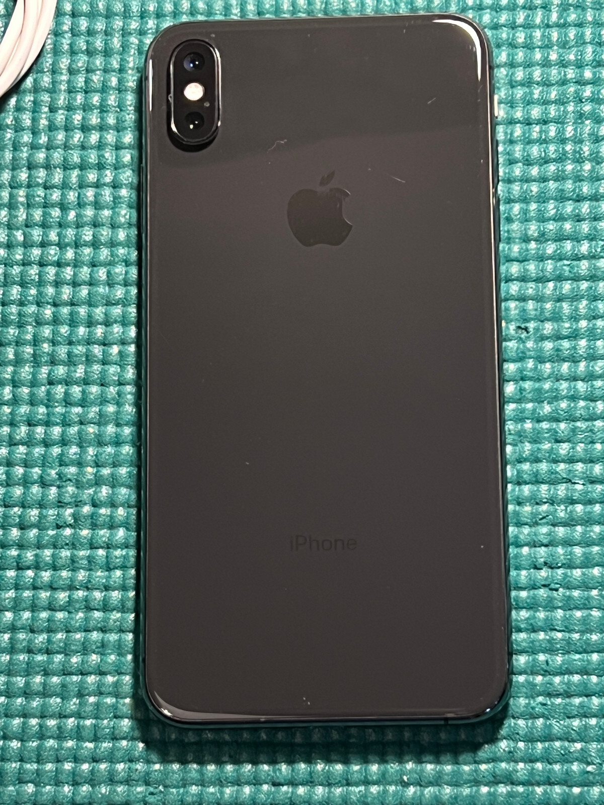 Apple iPhone XS Max – 256GB – Space Gray (Unlocked) A1921 (CDMA + GSM)