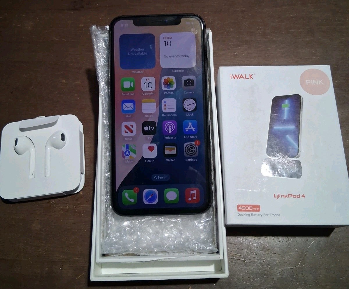 Apple iPhone XS 64GB (Unlocked) Black, Wired Earbuds, IWalk Battery Pack