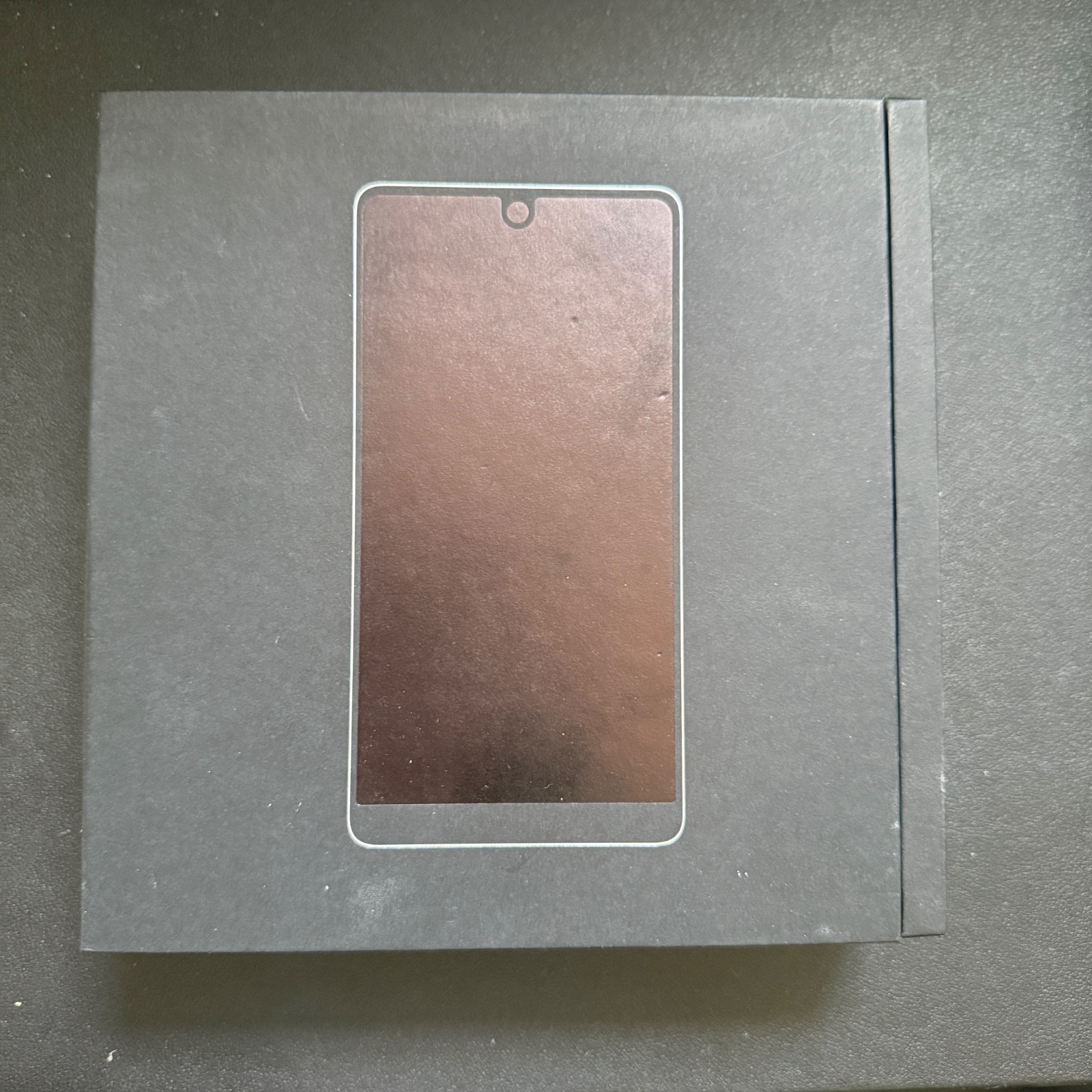 Essential Phone PH-1