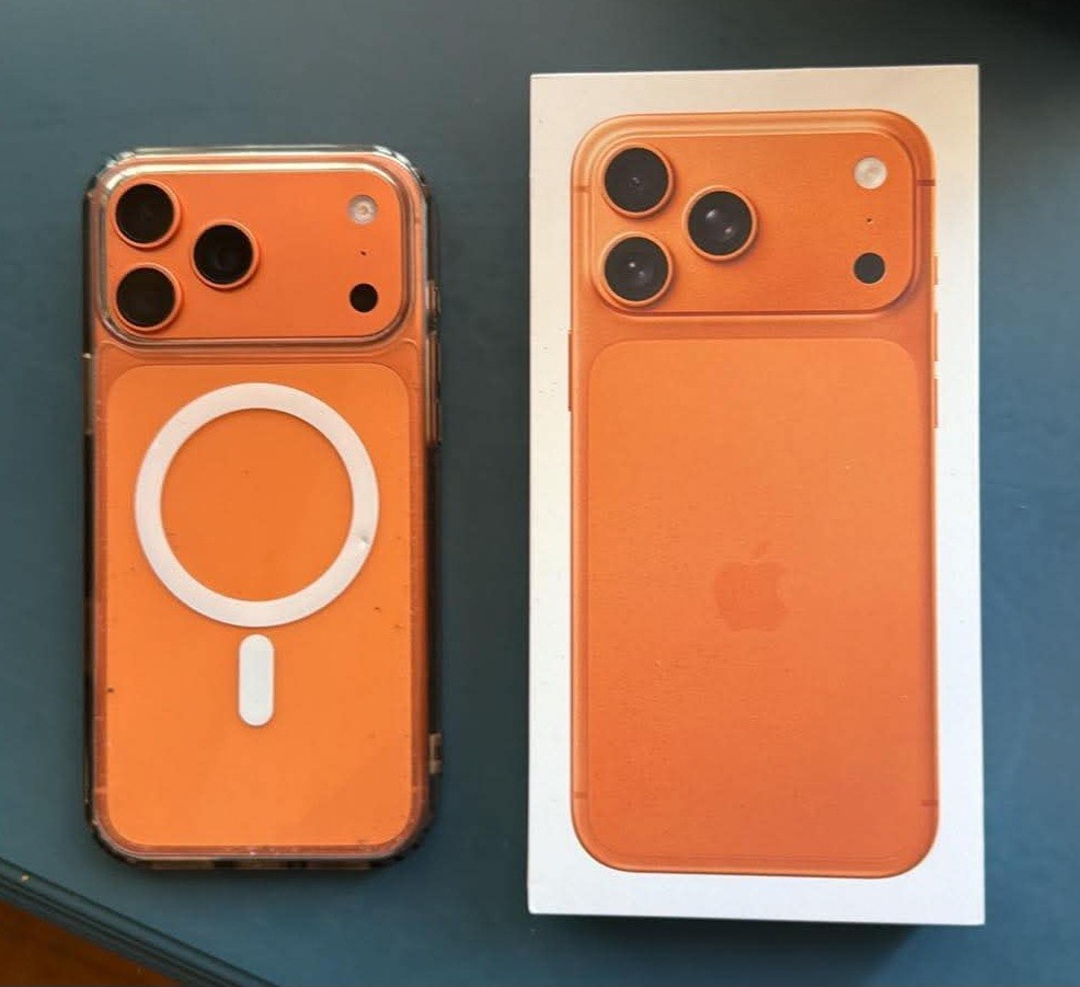 Apple iPhone 17 Pro Max – 256 GB – Cosmic Orange (AT&T) FOR PARTS – READ Descrip