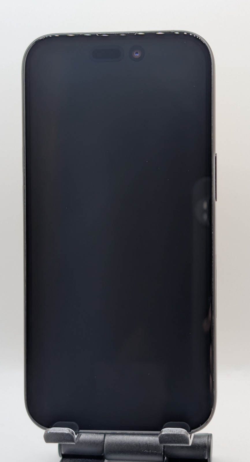 Apple iPhone 15 – 128 GB – Black (Metro) (Minor Scratching). ~570~