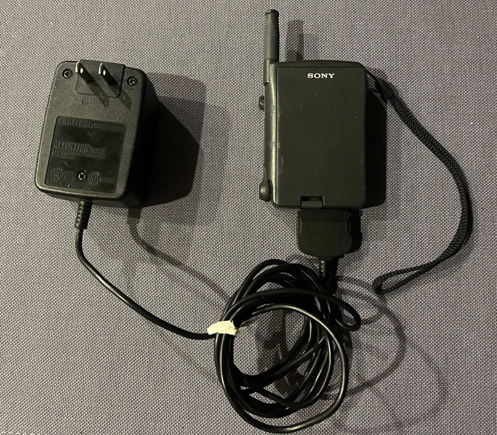 COLLECTIBLE Sony CM-Z200 D-Wave Zuma 1997 Cell Phone CDMA 800 BUNDLE – WORKING