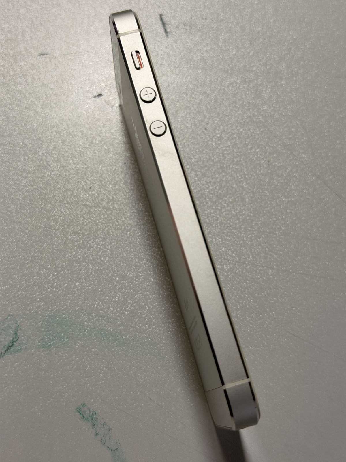 Apple iPhone 5 A1429 Cell Phone +please read+
