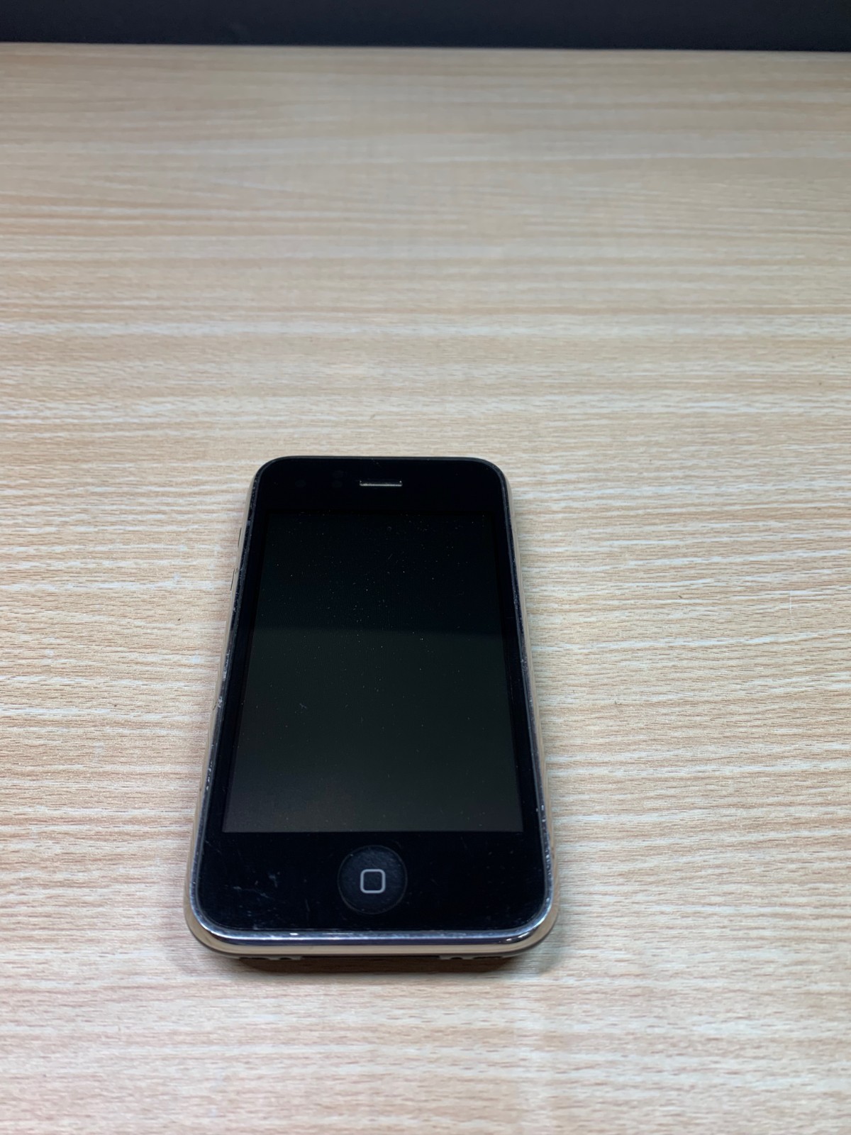 Apple iPhone 3GS – 8GB – Unlocked – Black A1303 NO SIM