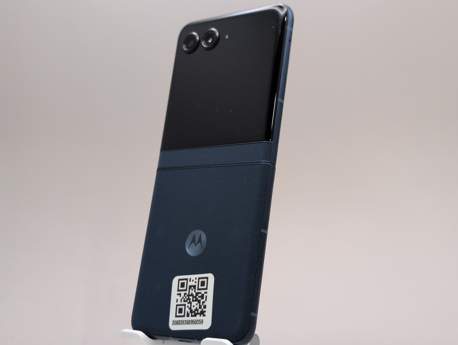Motorola razr 2025 XT2553-3 256GB PANTONE Gibraltar Sea Boost Only W088447