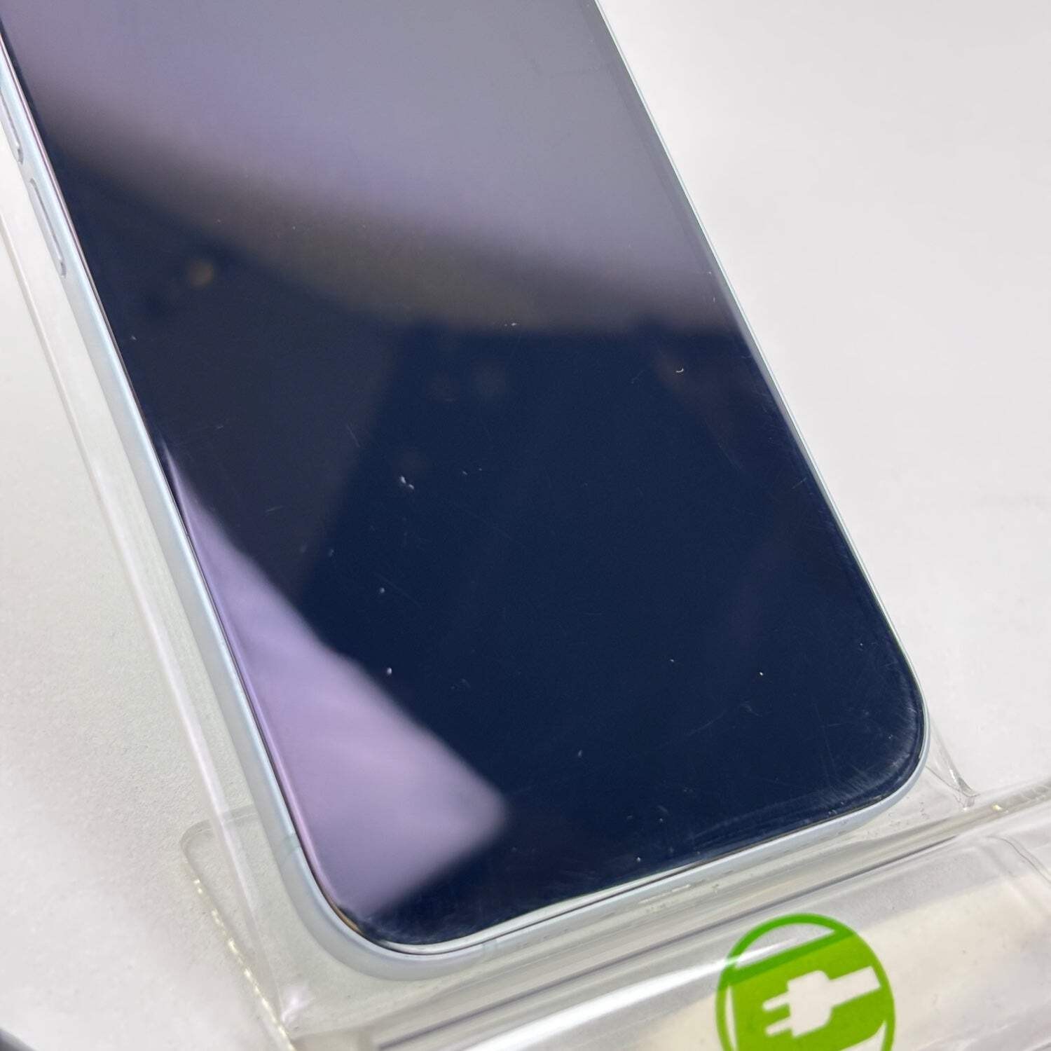Unlocked Apple iPhone 15 128GB 26.5 Blue MTLY3LL/A – Read