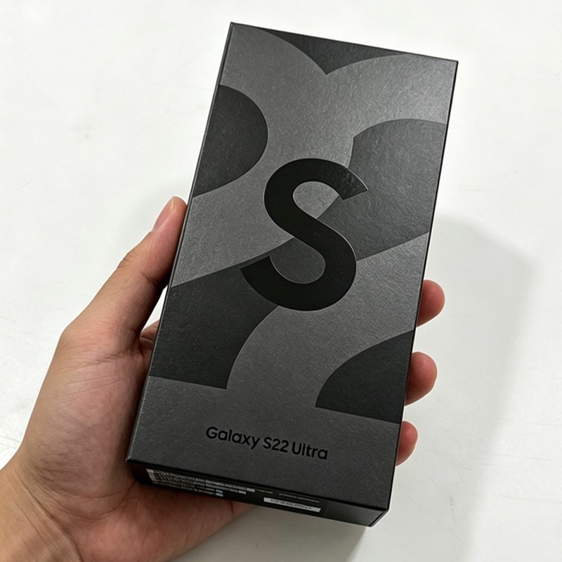 New Sealed Samsung Galaxy S22 Ultra 5G 128GB+8GB RAM S908U Factory Unlocked