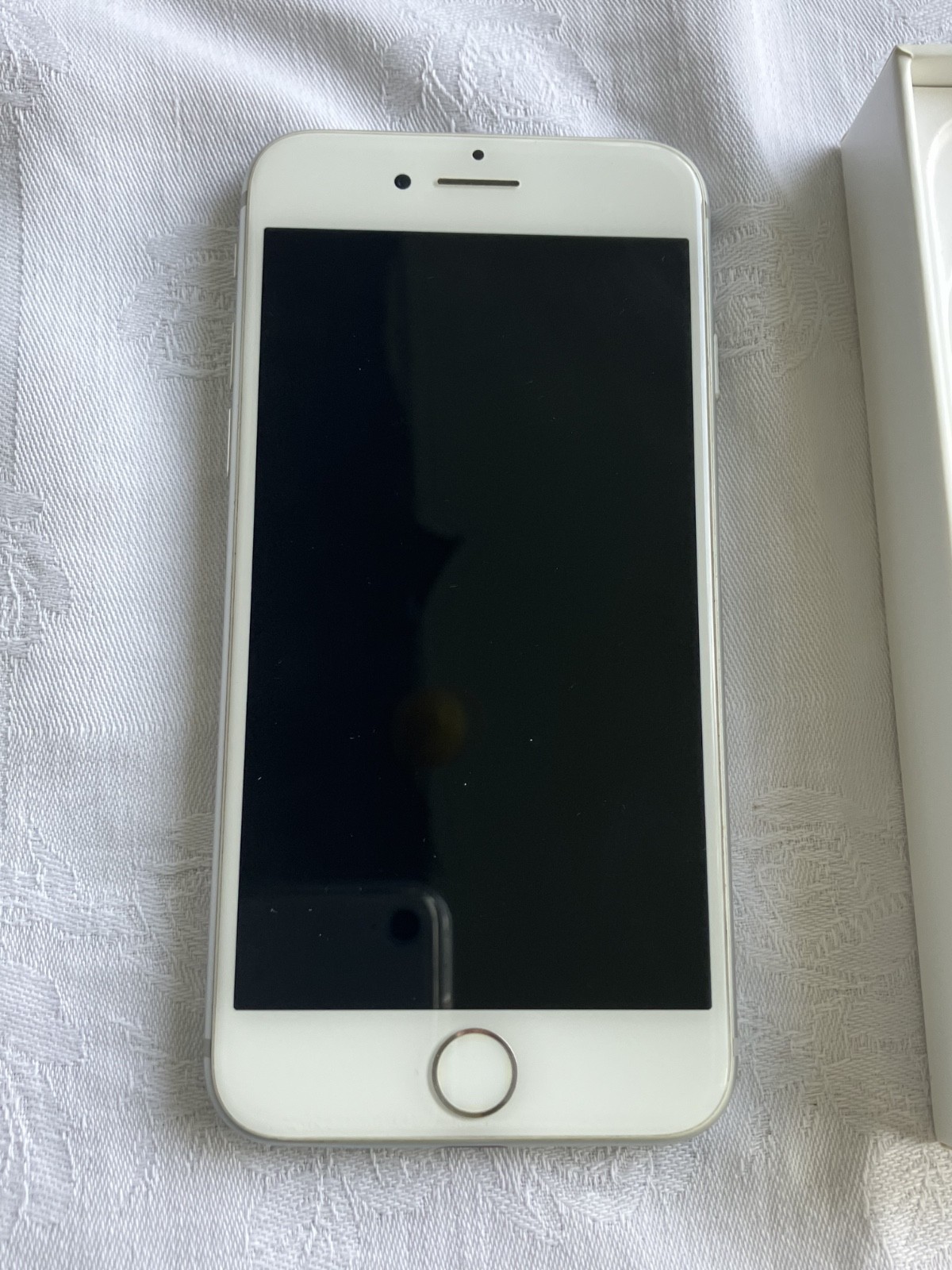 Apple iPhone 7 128GB white/silver unlocked A1660 ios 15.8