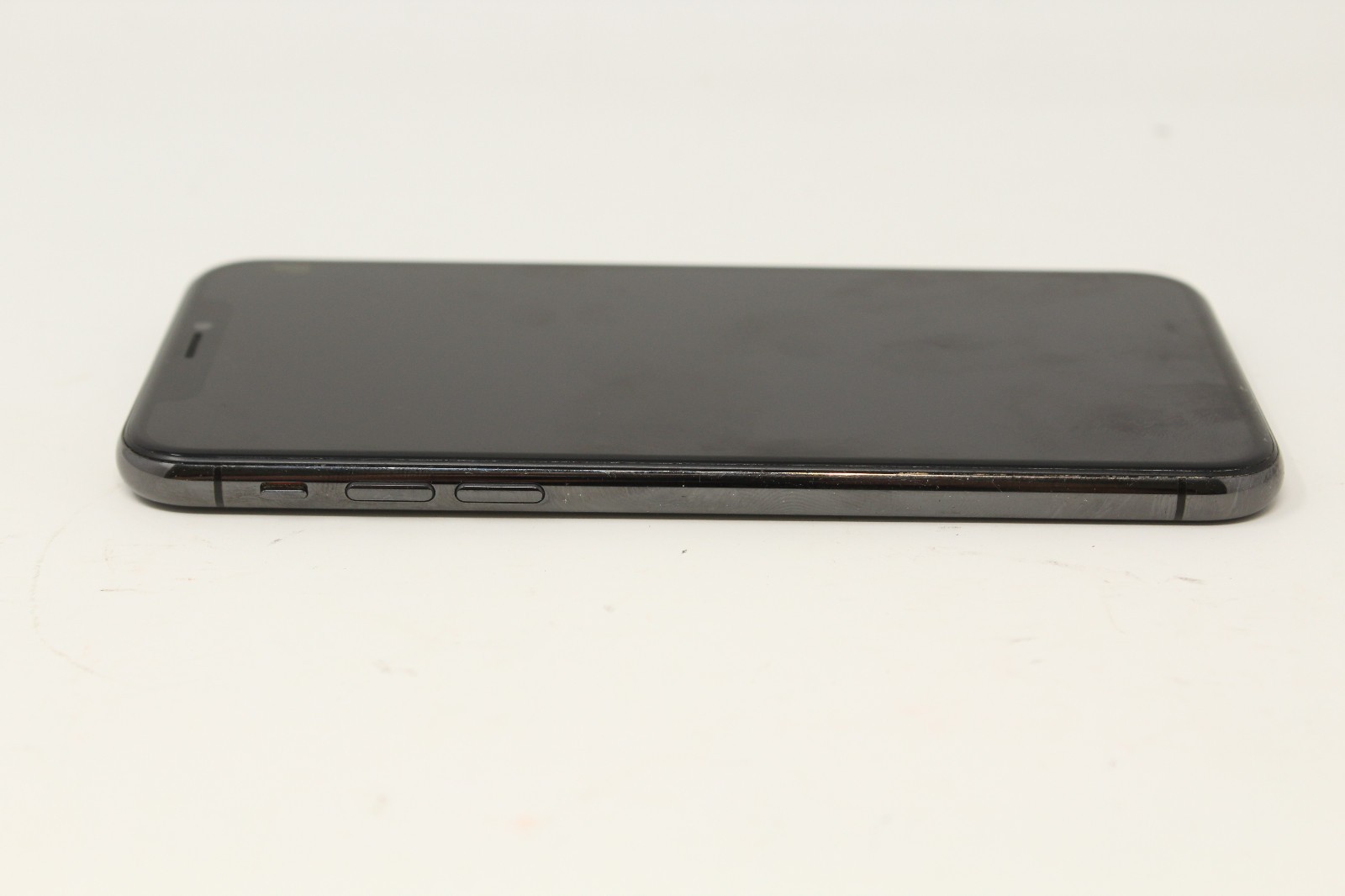 Apple iPhone X 64GB Verizon Space Gray A1865 Cracked Back / Dead Spot