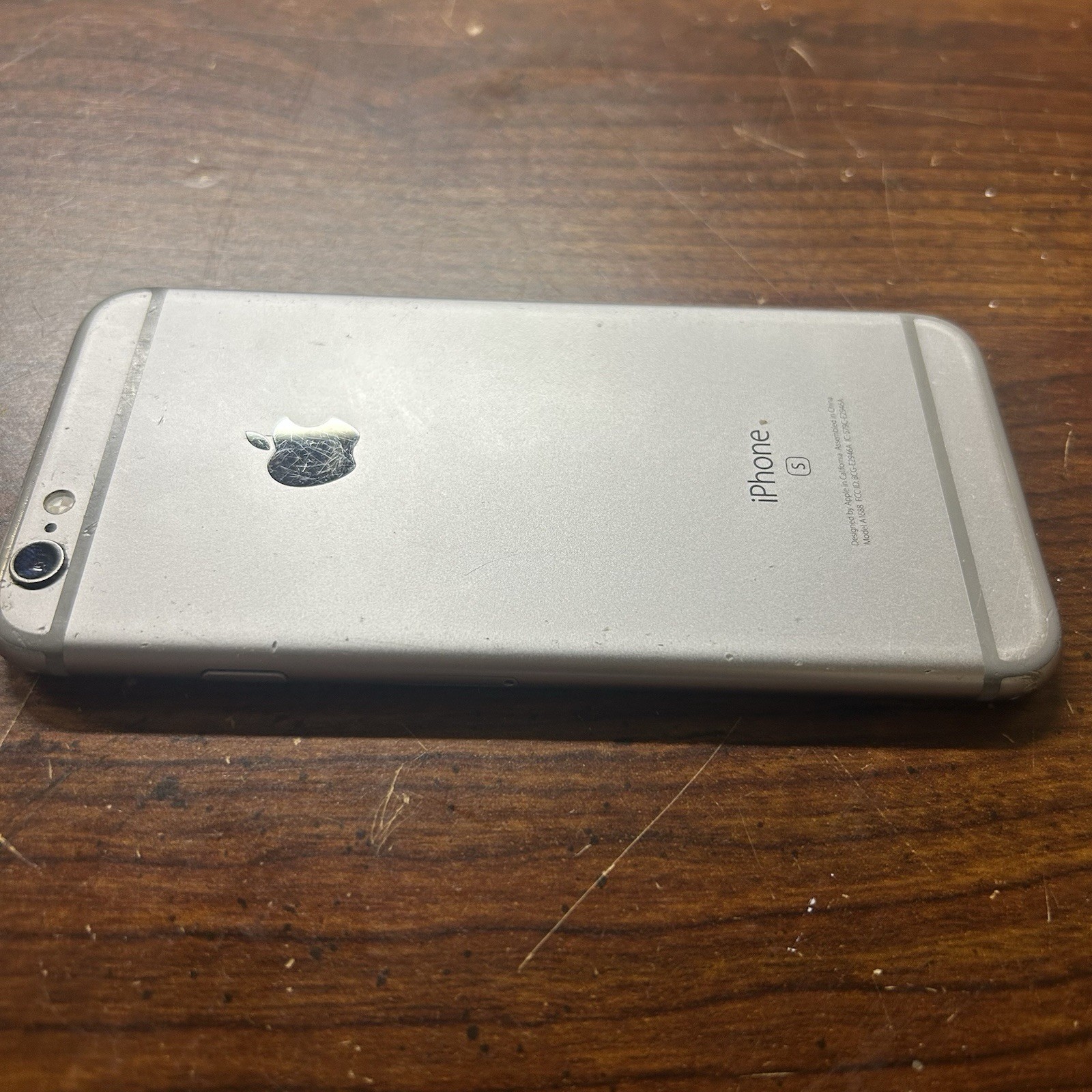 iPhone 6s Grey 32gb Storage A9Chip 2Gb Ram .Fingerprint ID. Good Phone