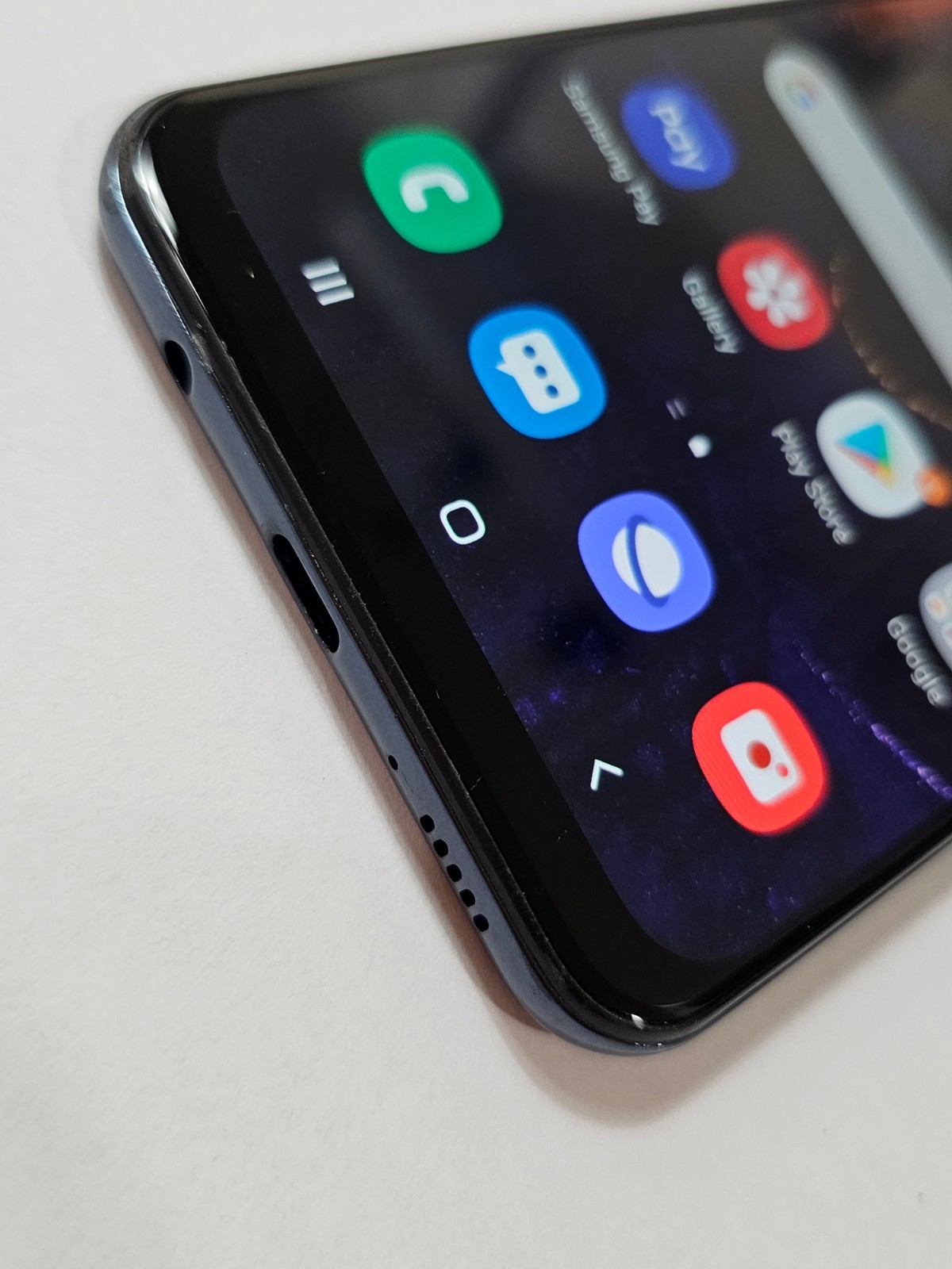 Samsung Galaxy A50 SM-A505U 64GB Black Factory Unlocked Smartphone