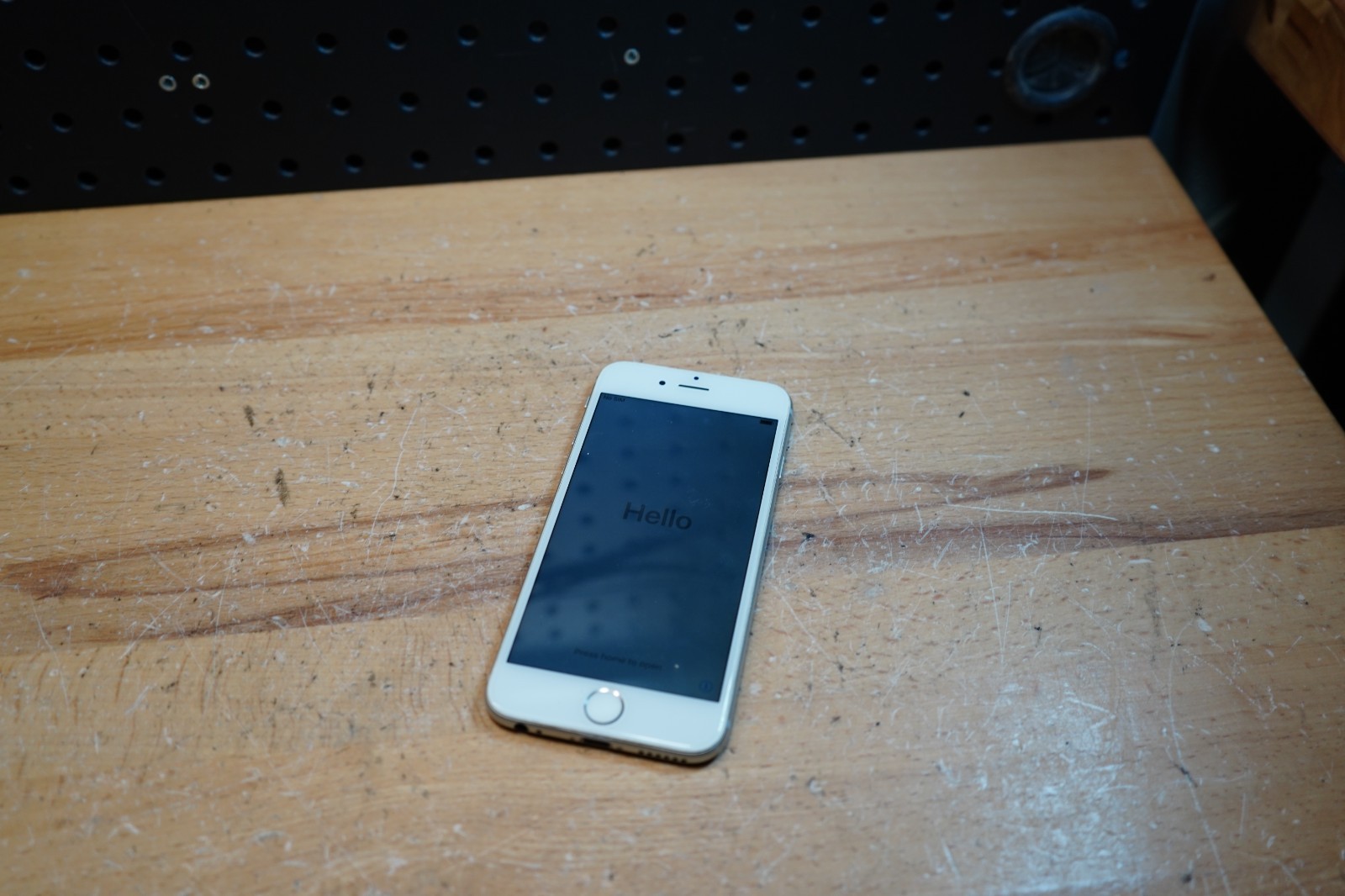 (L) Apple iPhone 6 A1549 Gold GSM Unlocked Home Button Broke