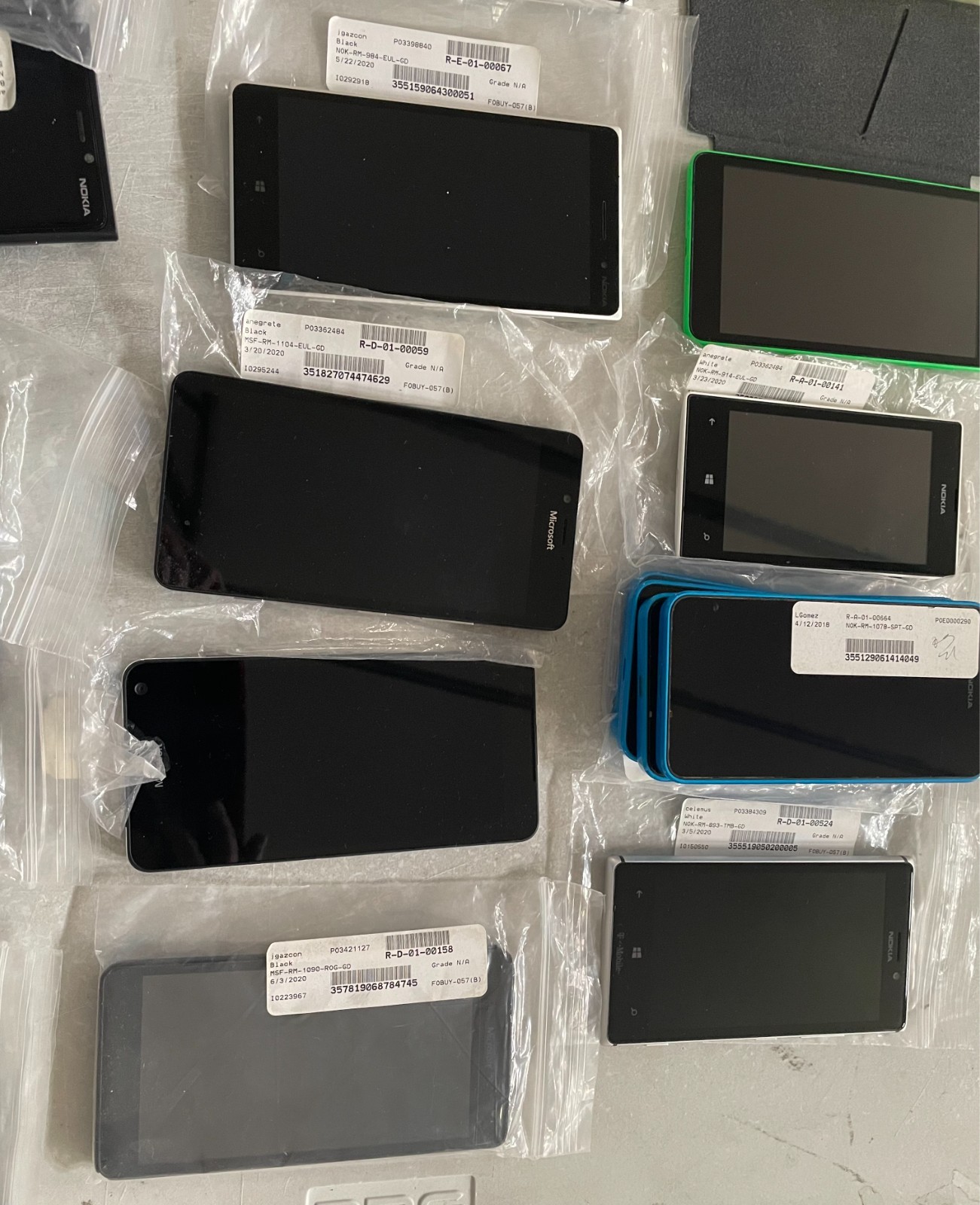 Lot of 37 : Unknown Carrier Nokia /Microsoft More Read description & View pics#
