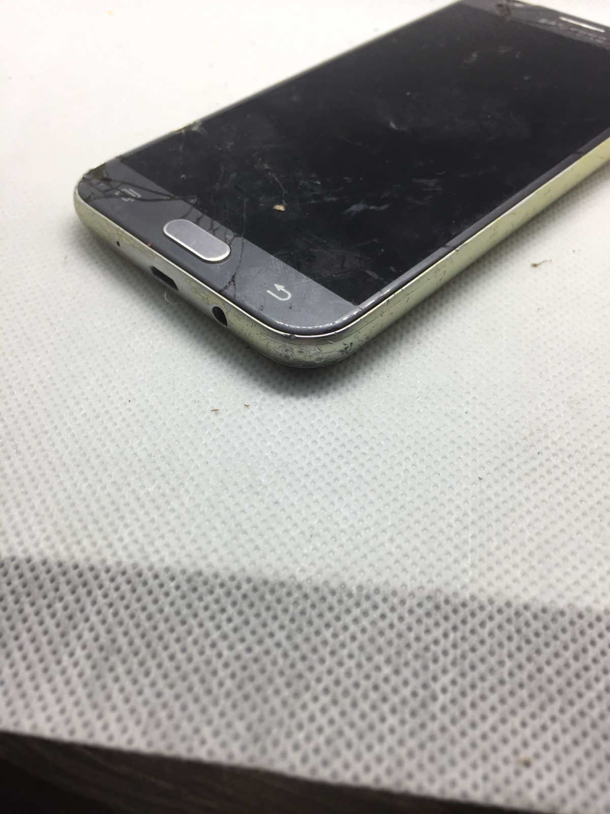 Samsung Galaxy J3 Emerge – 16 GB – Silver (Sprint) See pics