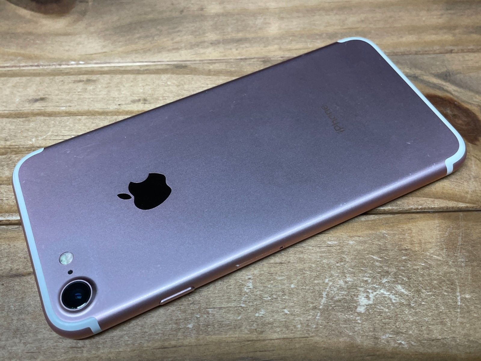 Apple iPhone 7 – 128 GB – Rose Gold (Factory Unlocked) A1660 – Works – 72% Bat