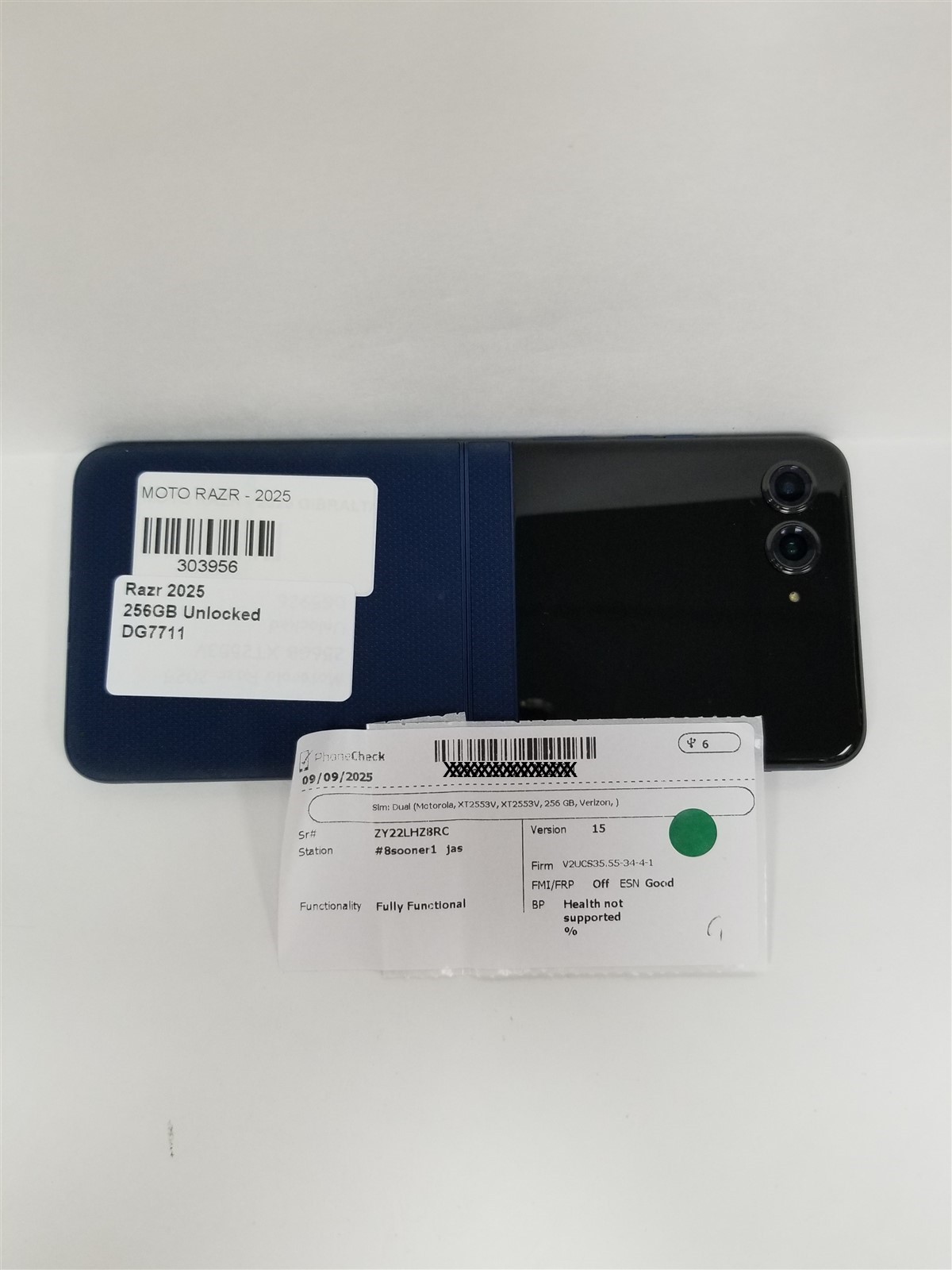 Motorola Razr 2025 256GB Blue XT2553V (Unlocked) Fully Functional DG7711