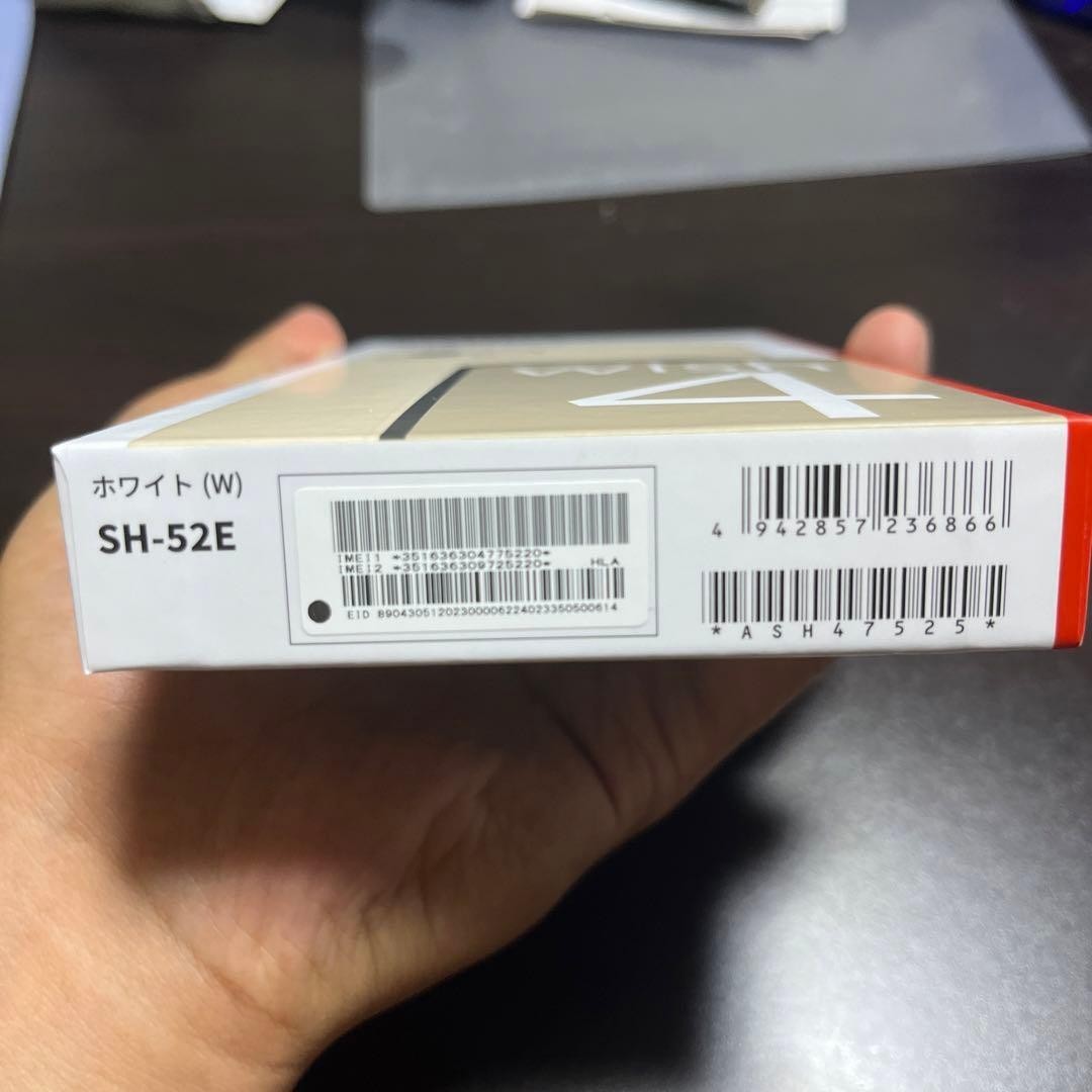 SHARP AQUOS wish4 White Ram 4GB/64GB Rom 6.6 InchAndroid14 SIMFREE