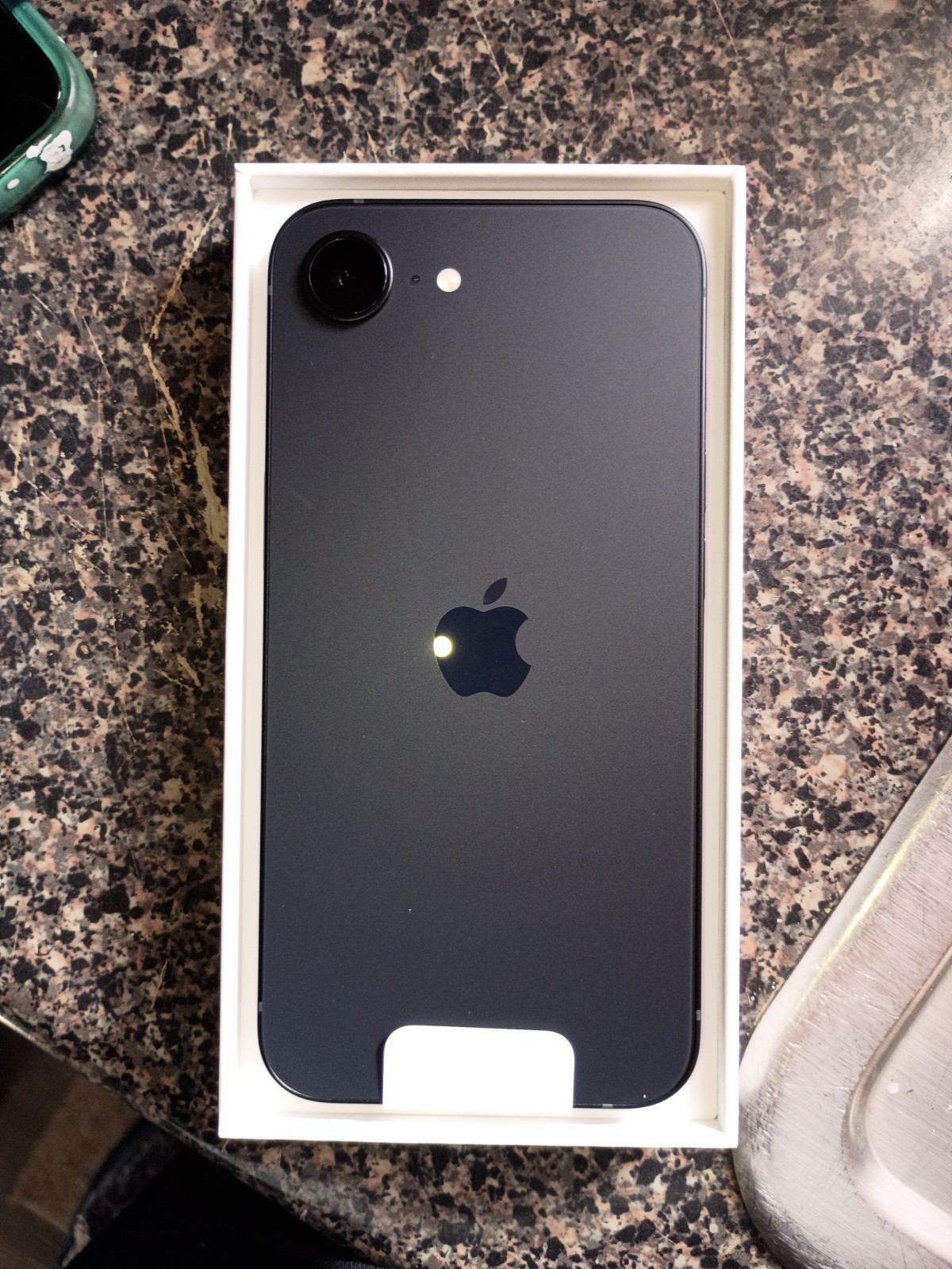 iPhone 17e 256GB -Black-Universal