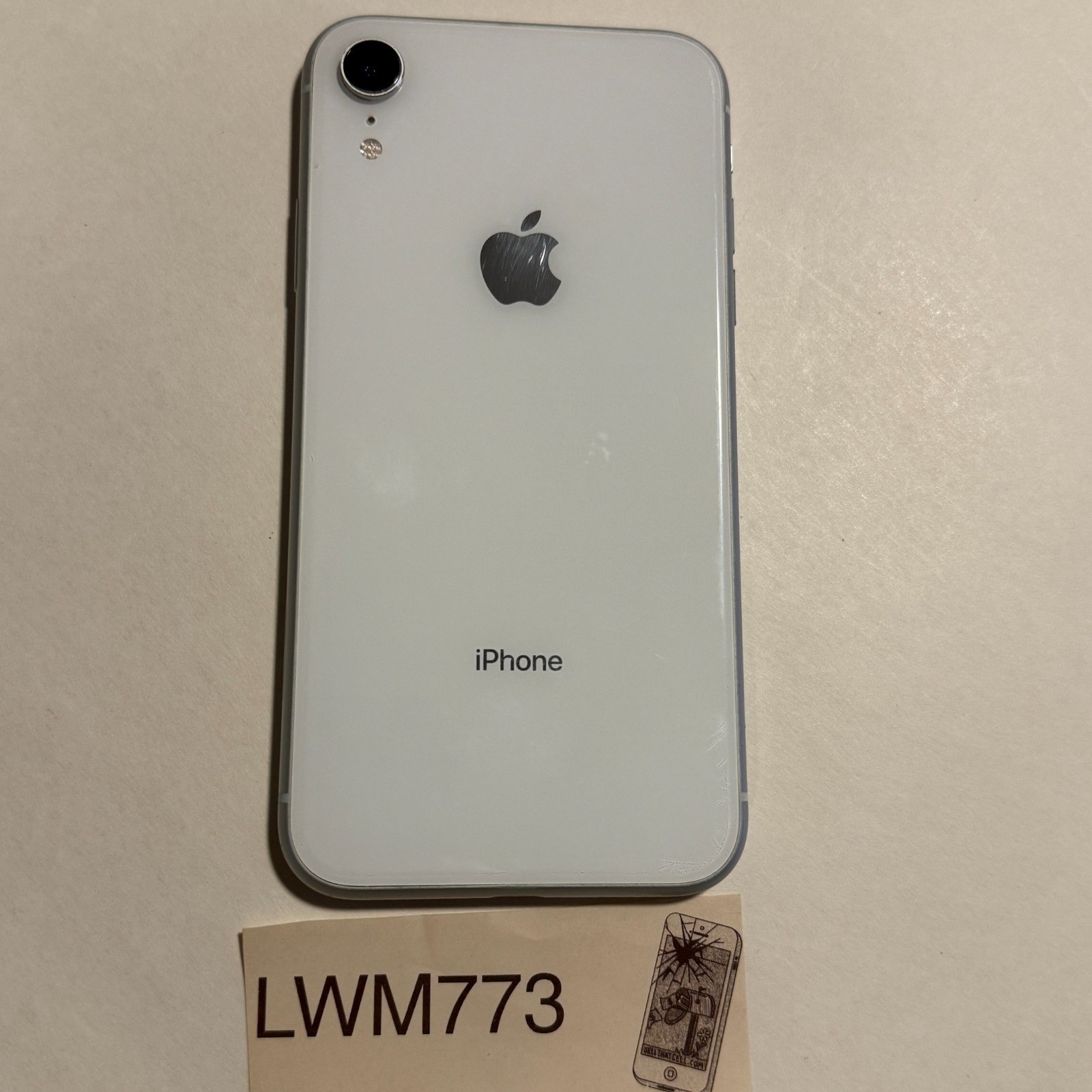 Apple iPhone XR 64GB White A1984 (AT&T / Cricket) Fully Functional – B Grade