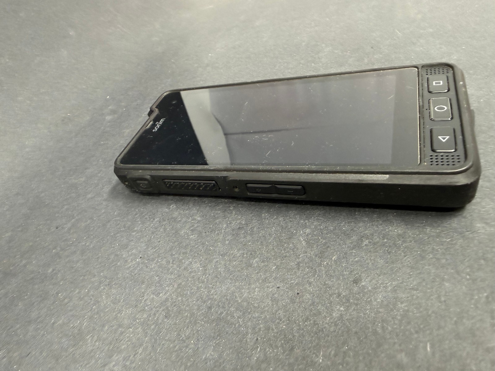 Sonim XP8 XP8800 64 GB SPRINT SIM LOCKED Tested Works