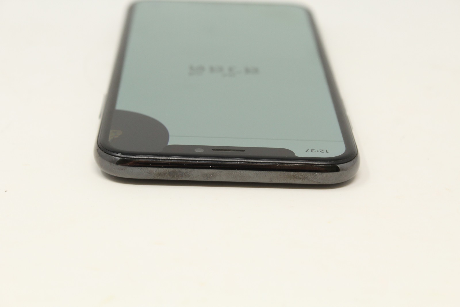 Apple iPhone X 64GB Verizon Space Gray A1865 Cracked Back / Dead Spot