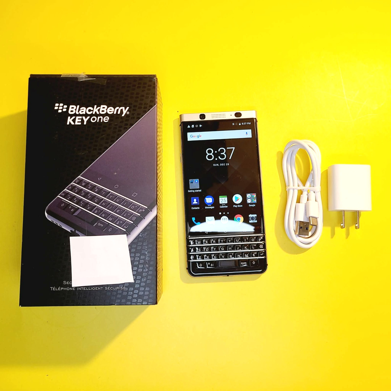 NICE BLACKBERRY KEYONE KEY1 32GB UNLOCKED ANDROID CELL PHONE TELUS BELL 4G ROGER