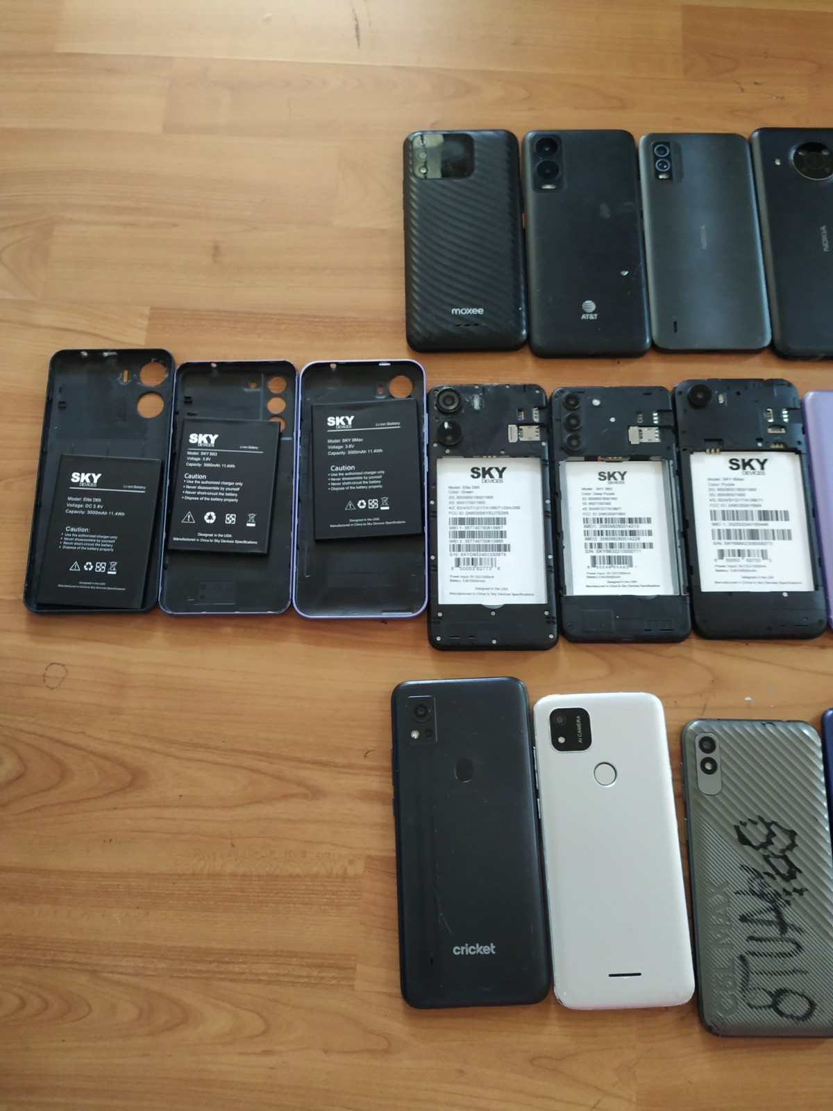 Lot of 15 Mixed Brand SKY B63/6Max/Elite D65 and NOKIA /moxee and other For part