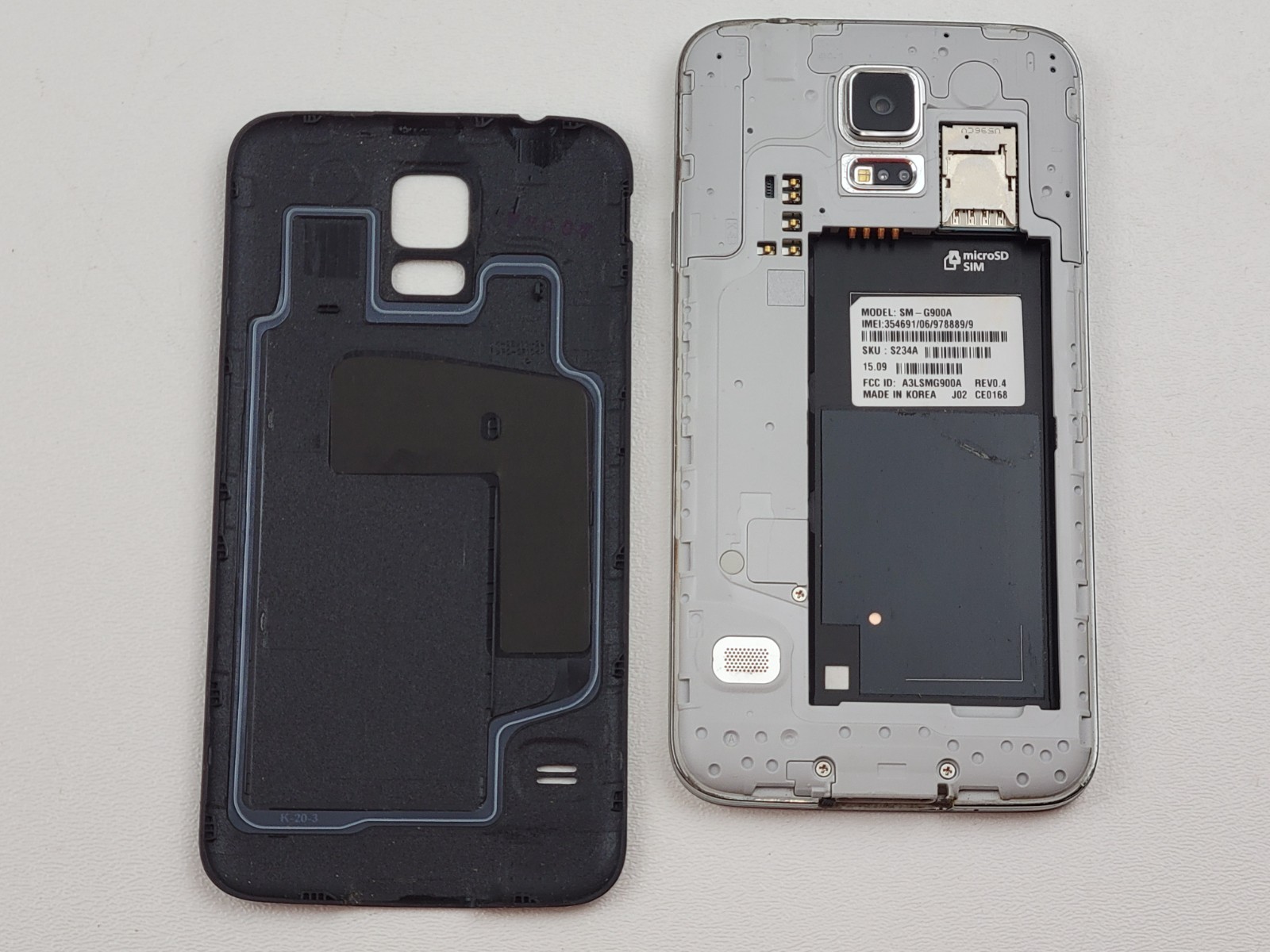 Samsung Galaxy S5 (SM-G900A) 16GB – Black (AT&T) Smartphone – Clean IMEI – H3791