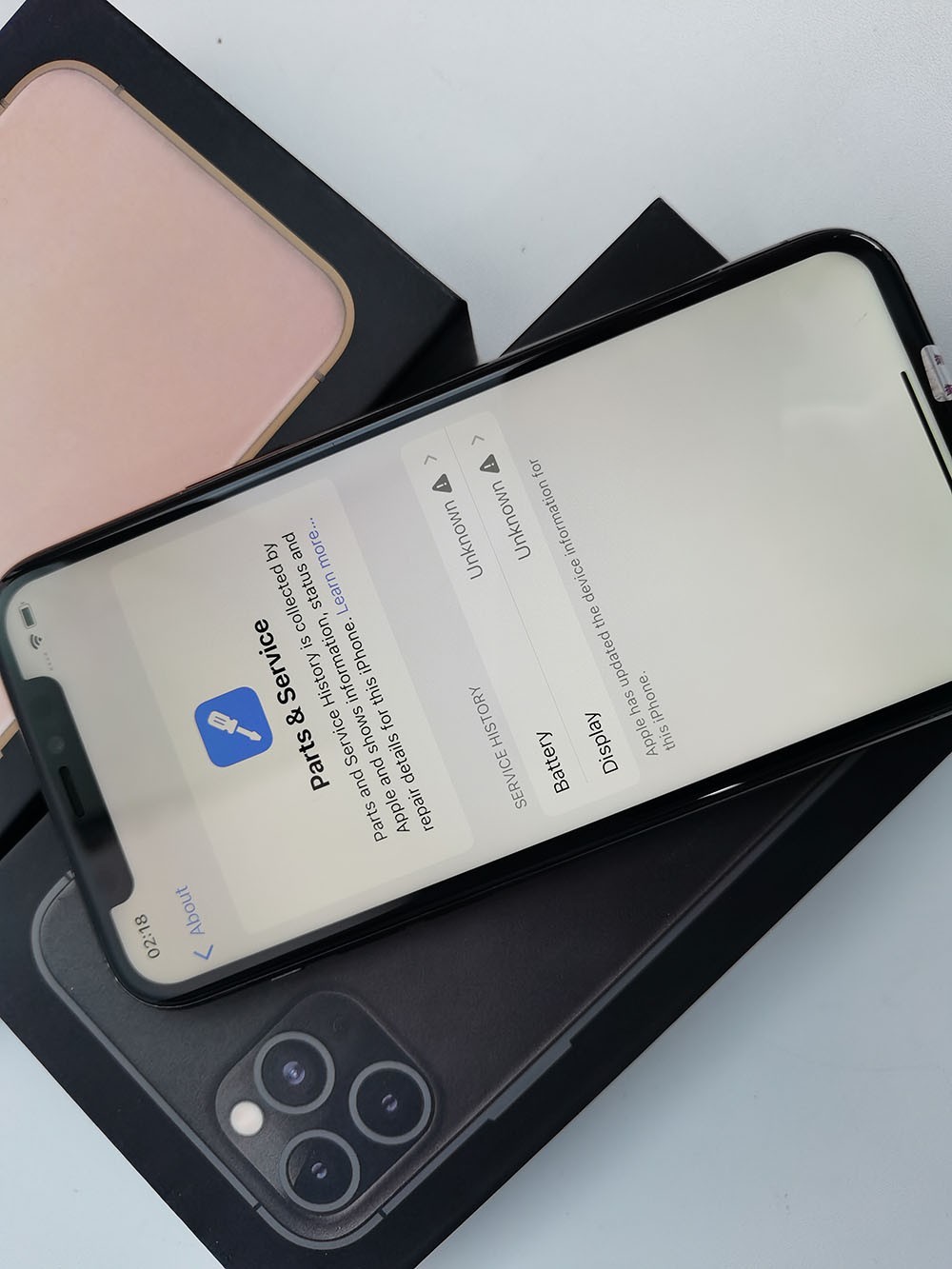 BOXED – Apple iPhone 11 Pro Unlocked 64GB / 256GB All colors good Smartphone