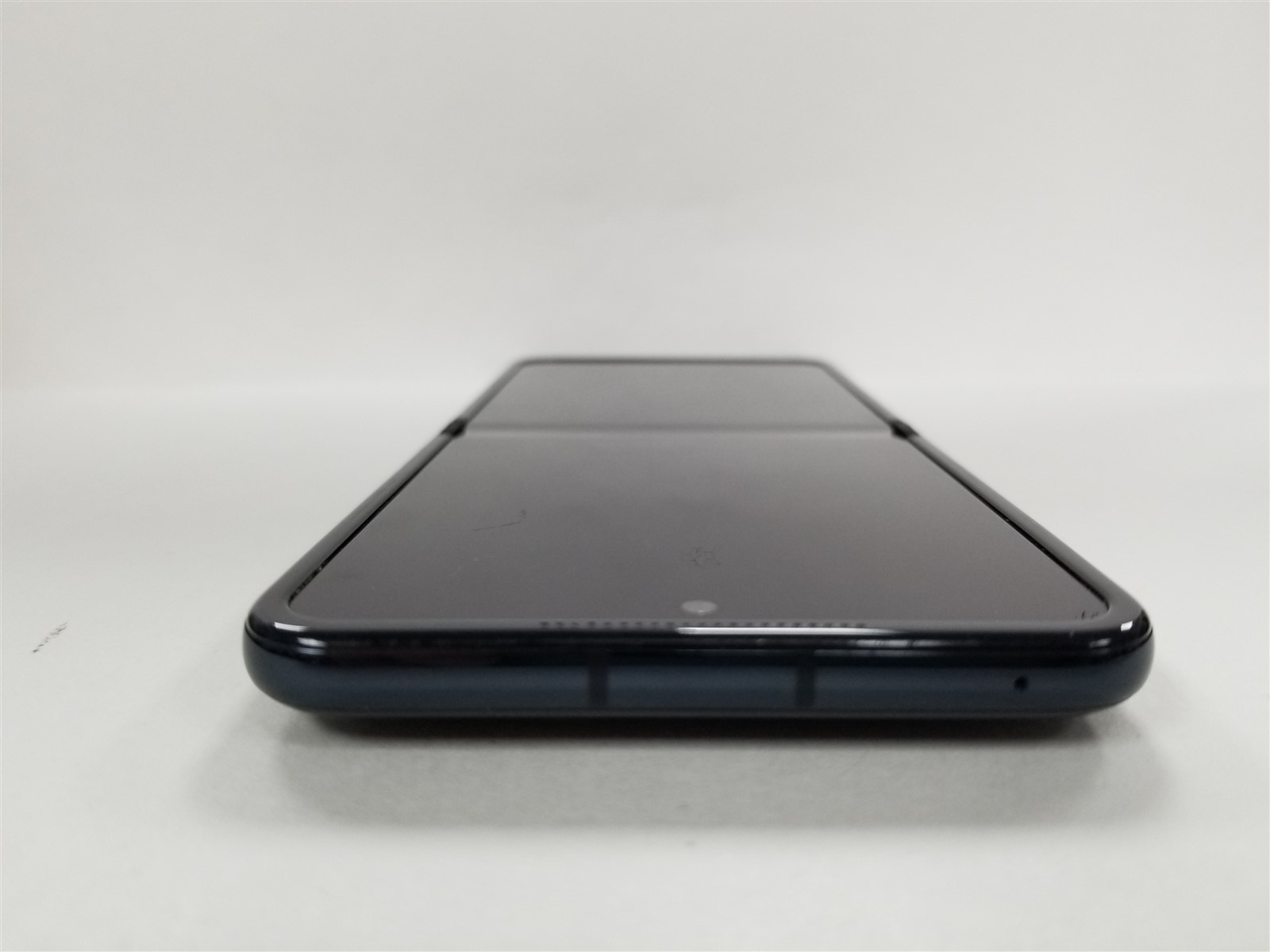 Motorola Razr Plus 2024 256GB Blue XT2451-2 (AT&T) Fully Functional DG7717