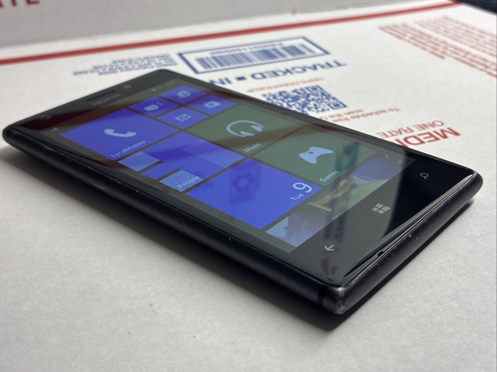 Nokia Lumia 925 Unlocked Windows Phone