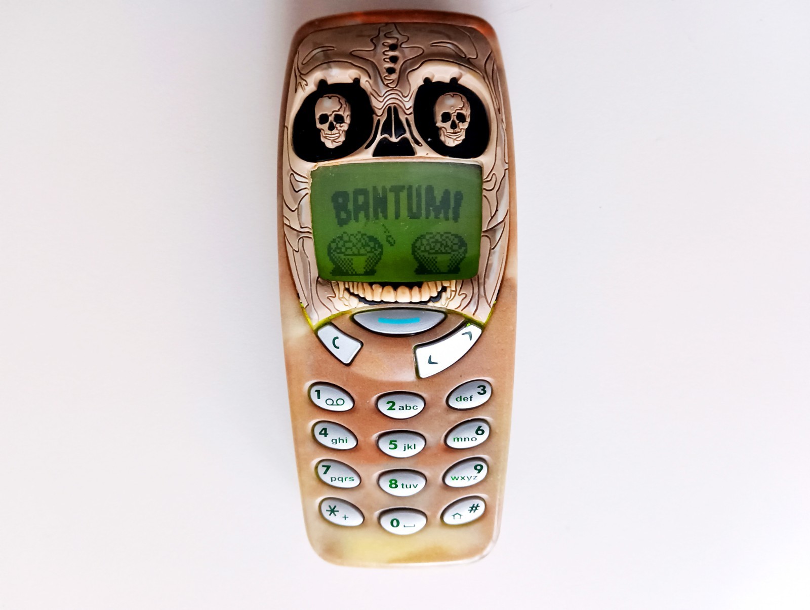 Nokia 3310 VERY RARE SKELETOR Cover + New Battery + Charger – Works