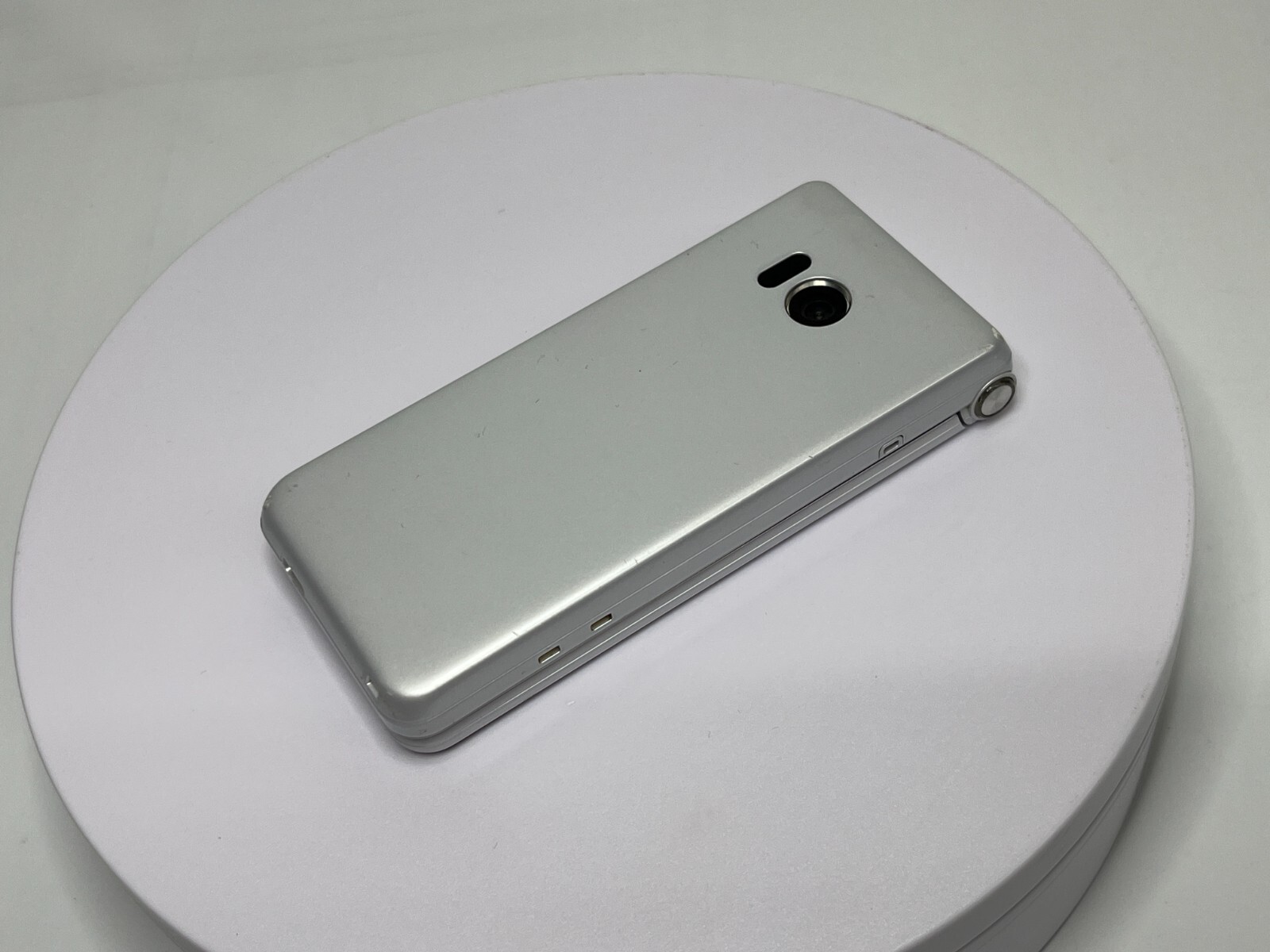 SHARP AQUOS Keitai 2 601SH Softbank White Unlocked SIM Free FLIP PHONE Android