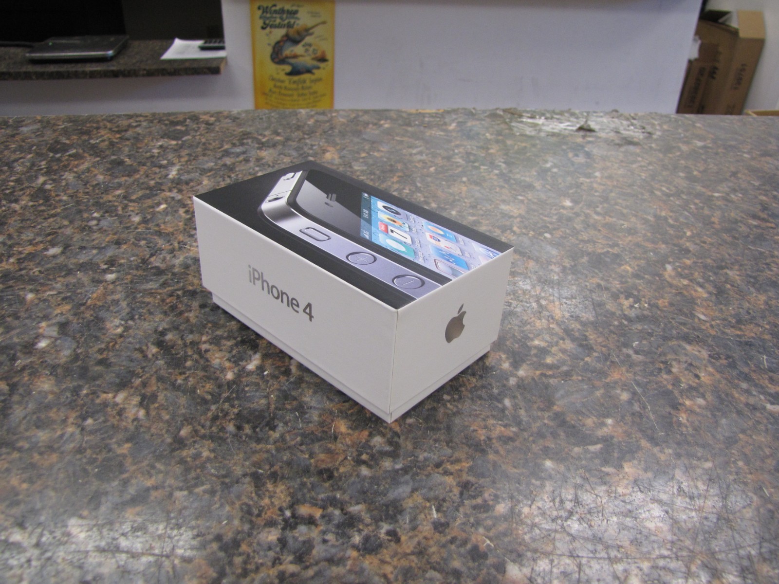 Apple iPhone 4 16GB Black Model A1332 in Original Box – Bulged battery