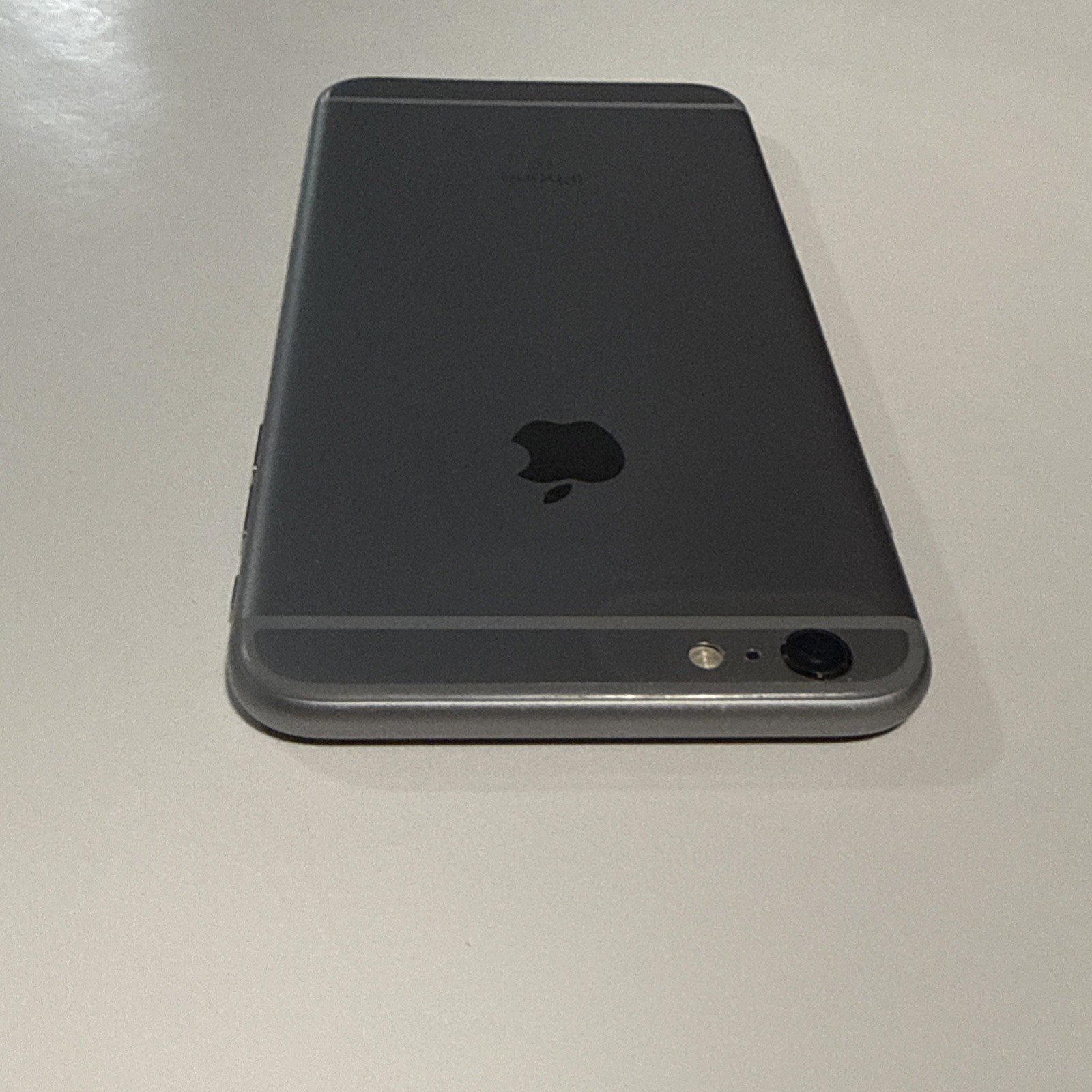 Apple iPhone 6s Plus (A1687) Space Gray 64GB (Unlocked) B Grade w/ OtterBox