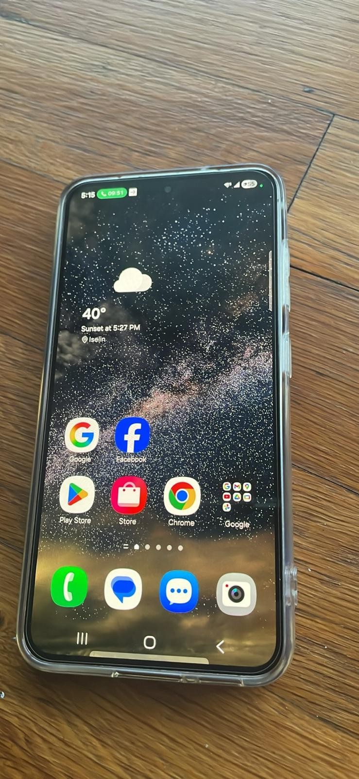 Samsung Android Triple Rear Camera USB Type-C White Smartphone Bar Style