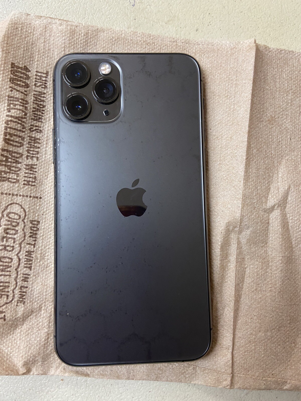 Apple iPhone 11 Pro – 64GB – Space Gray (AT&T) A2160 (CDMA + GSM)