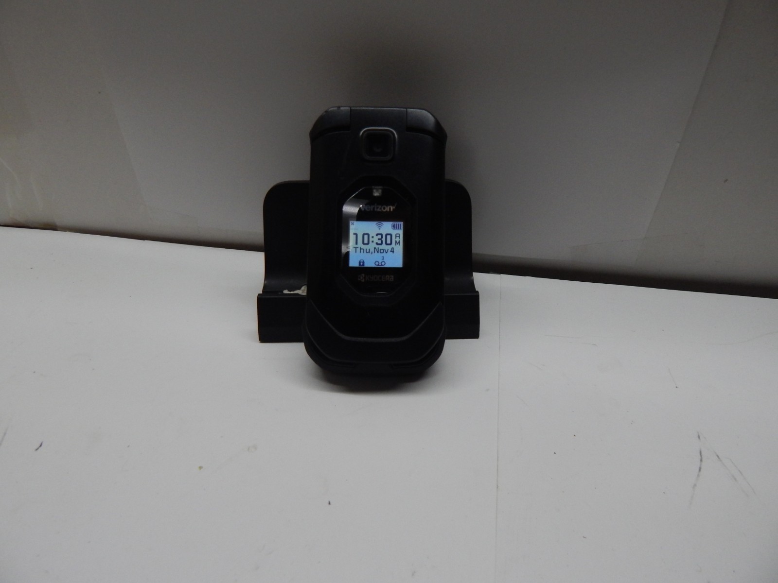 VERIZON KYOCERA DURAXV E4810 EXTREME FLIP PHONE 16GB RUGGED