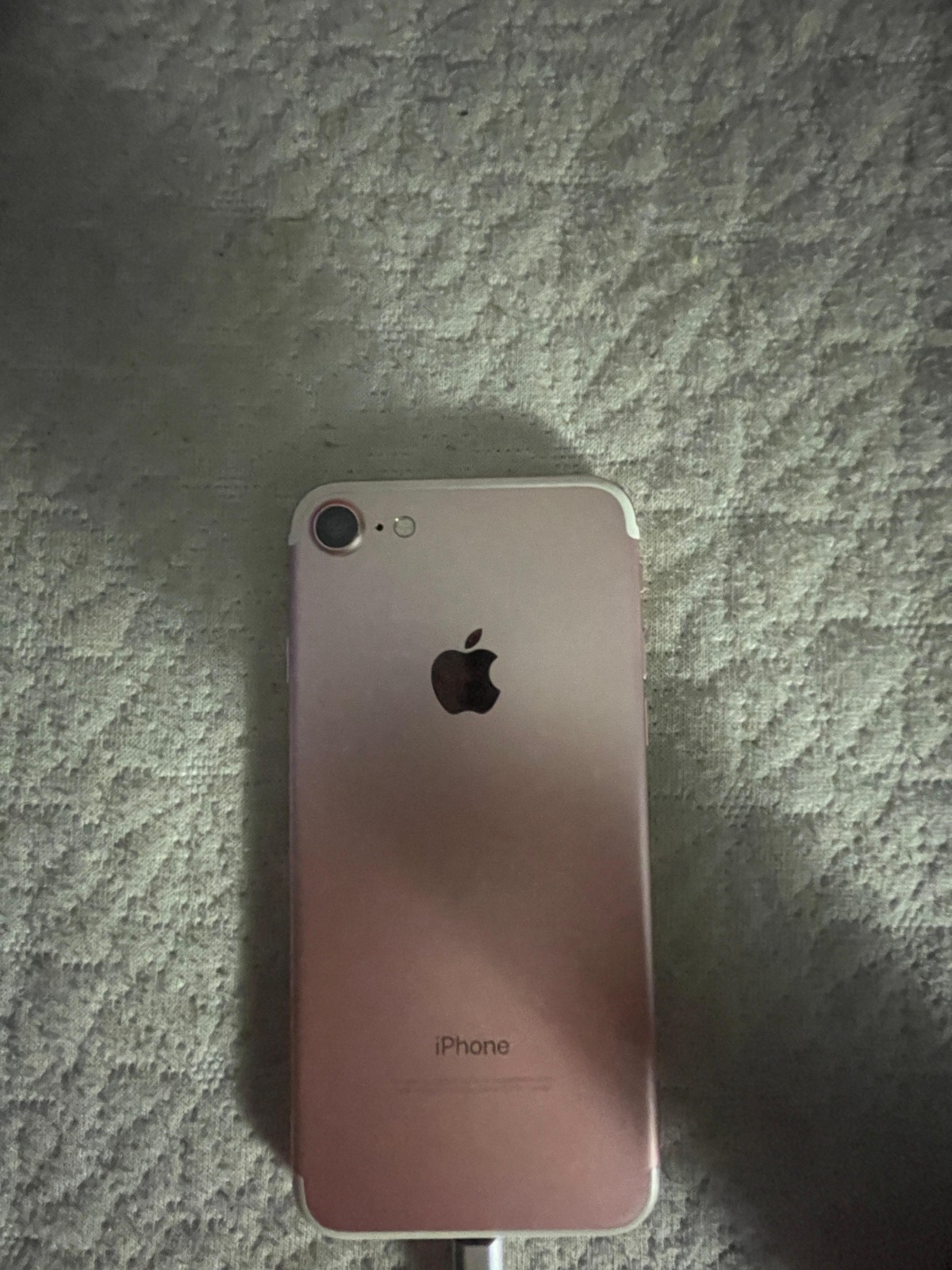 Apple iPhone 7 Rose Gold 12MP iOS Smartphone 4.7in Bluetooth Wi-Fi NFC